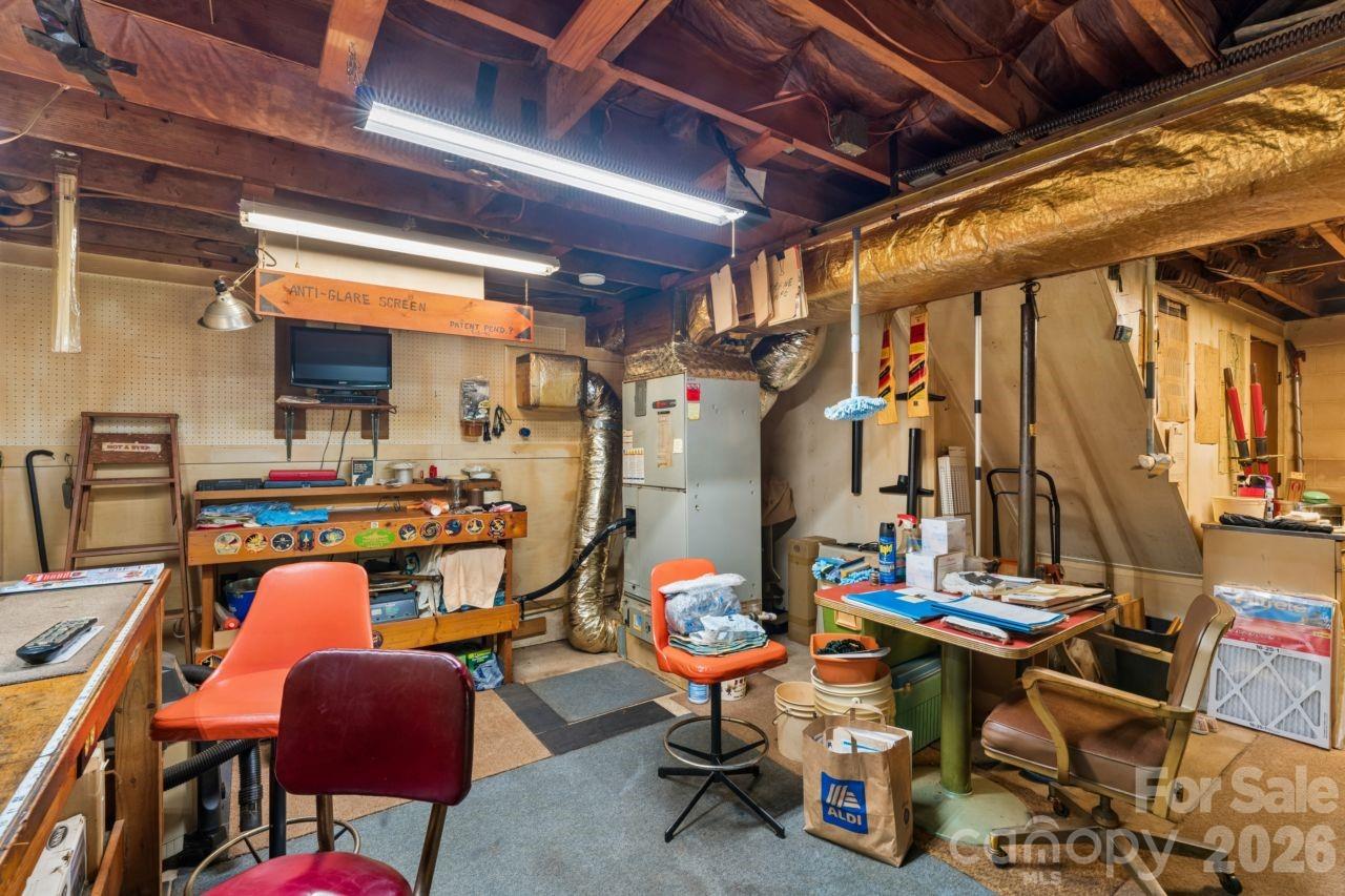 9781 Pine Tree Road Property Photo 43