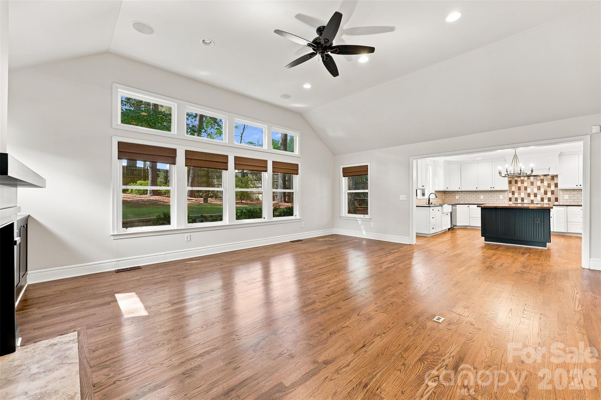 4467 Woodlark Lane Property Photo 9