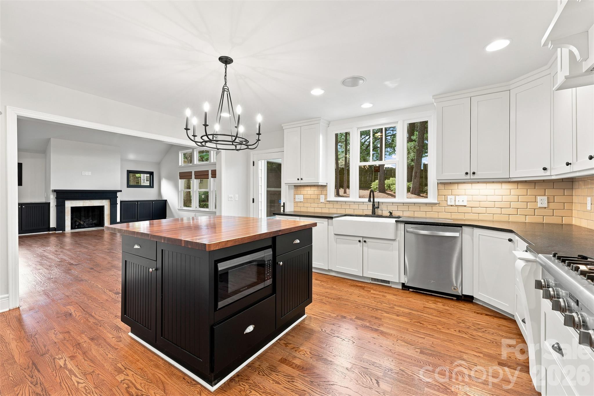 4467 Woodlark Lane Property Photo 16