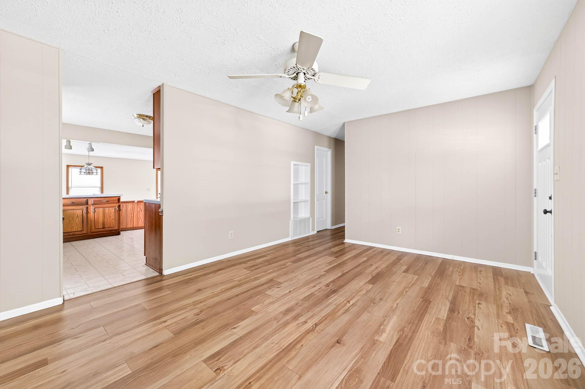 4723 Northaven Drive Property Photo 9