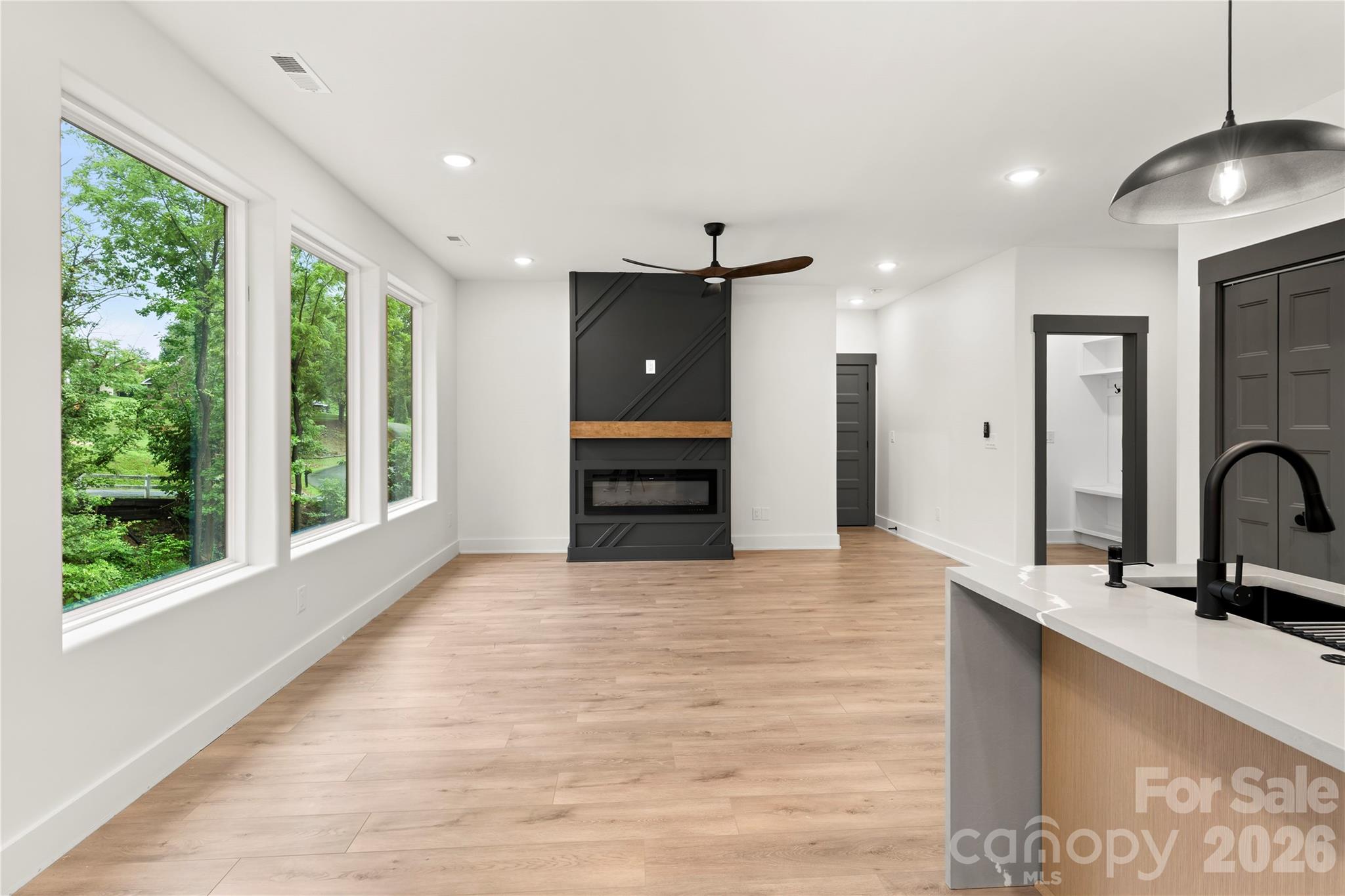 3161 Huffman Street Property Photo 23