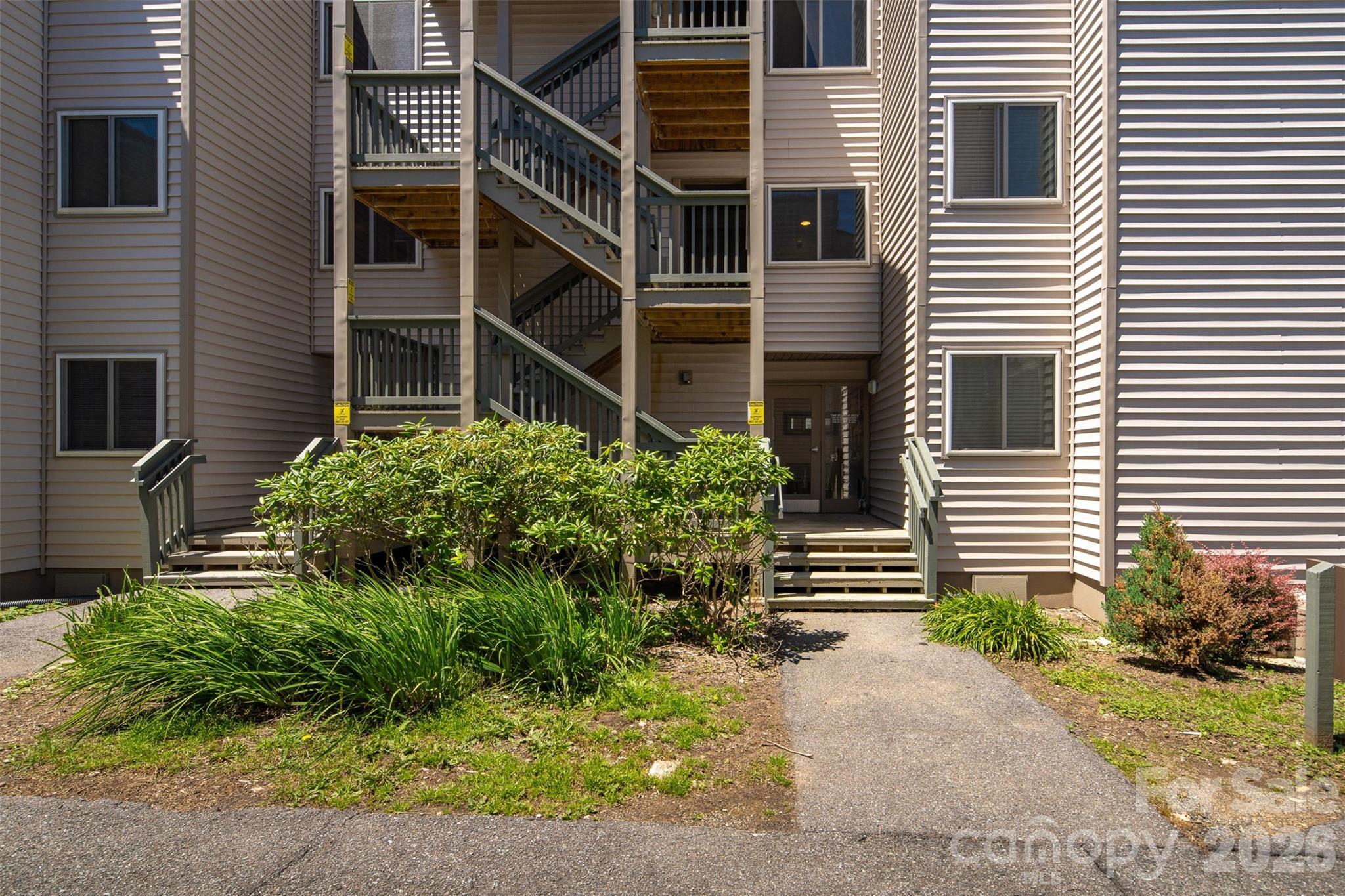 301 Pinnacle Inn Road 1110 Property Photo 29
