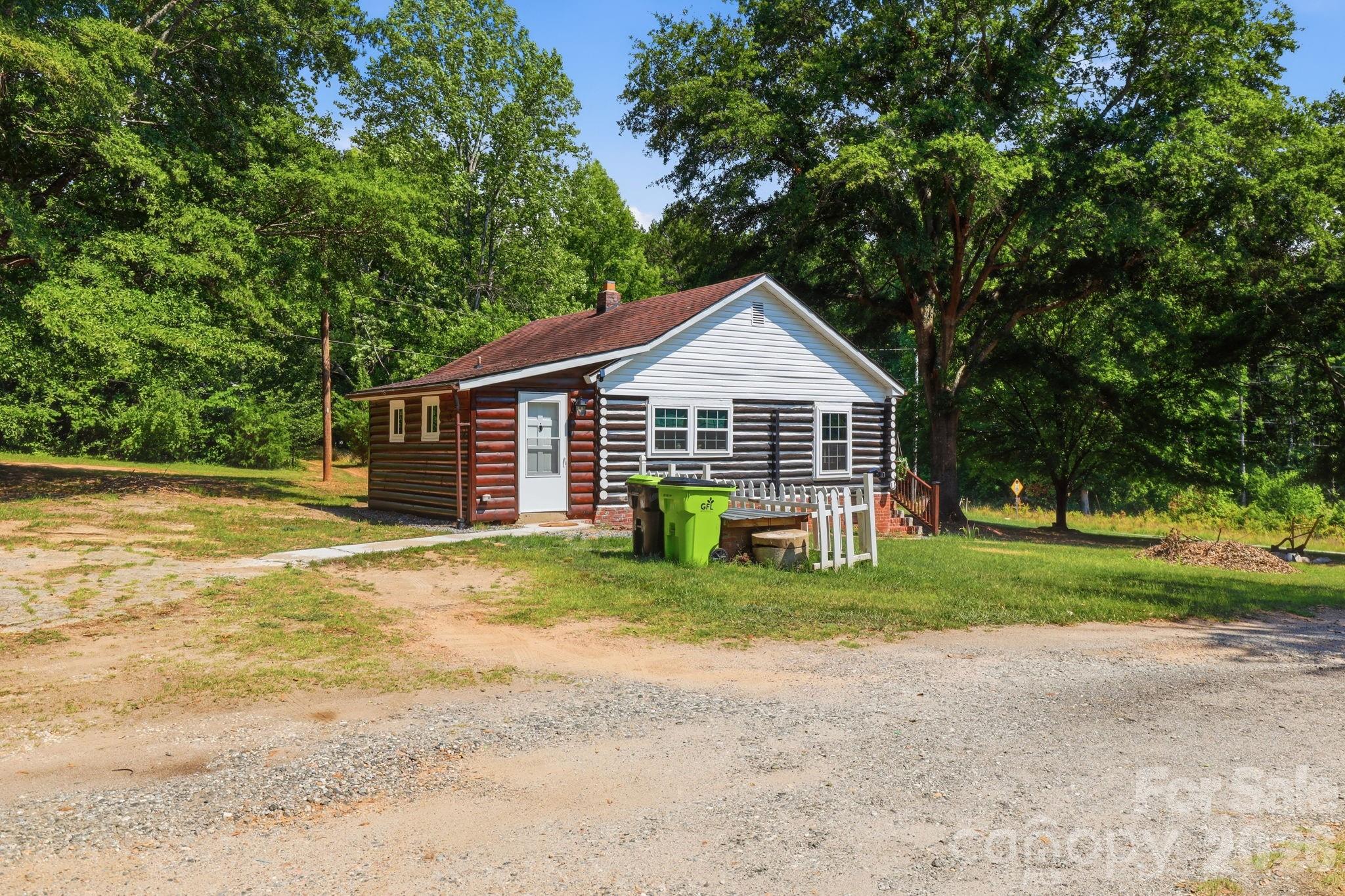 114 Beacon Hill Property Photo 21