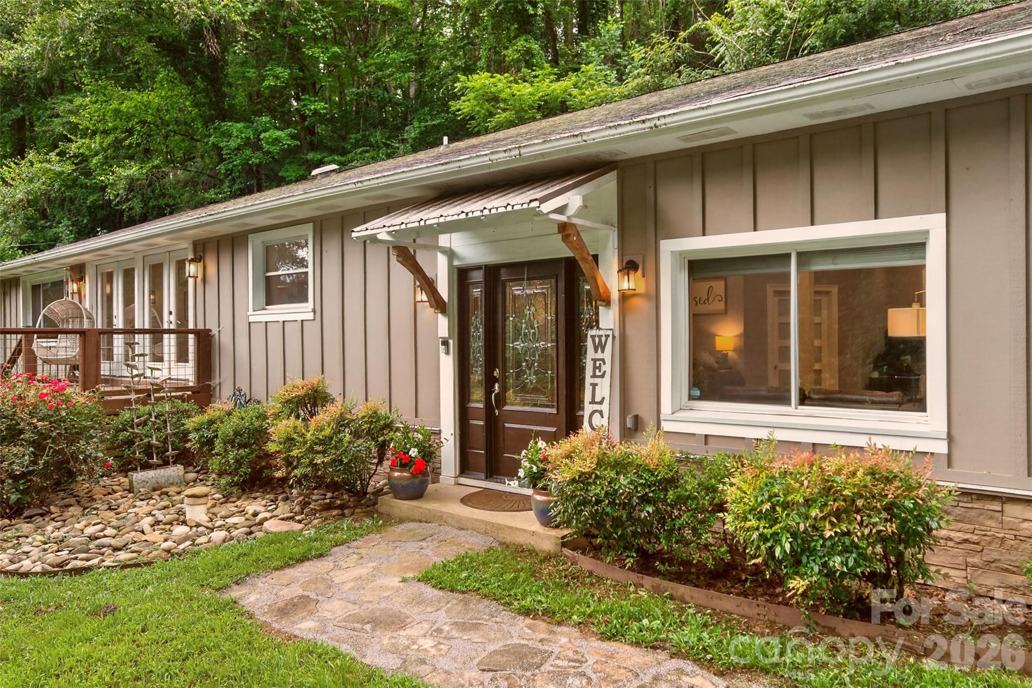 3882 New Leicester Highway Property Photo 2