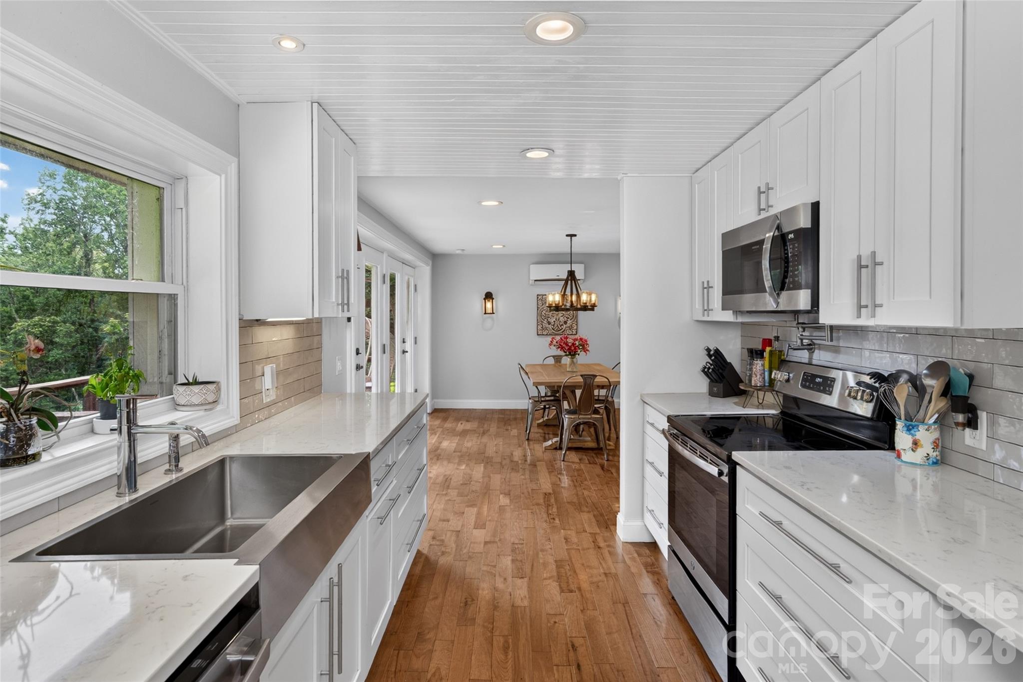 3882 New Leicester Highway Property Photo 16