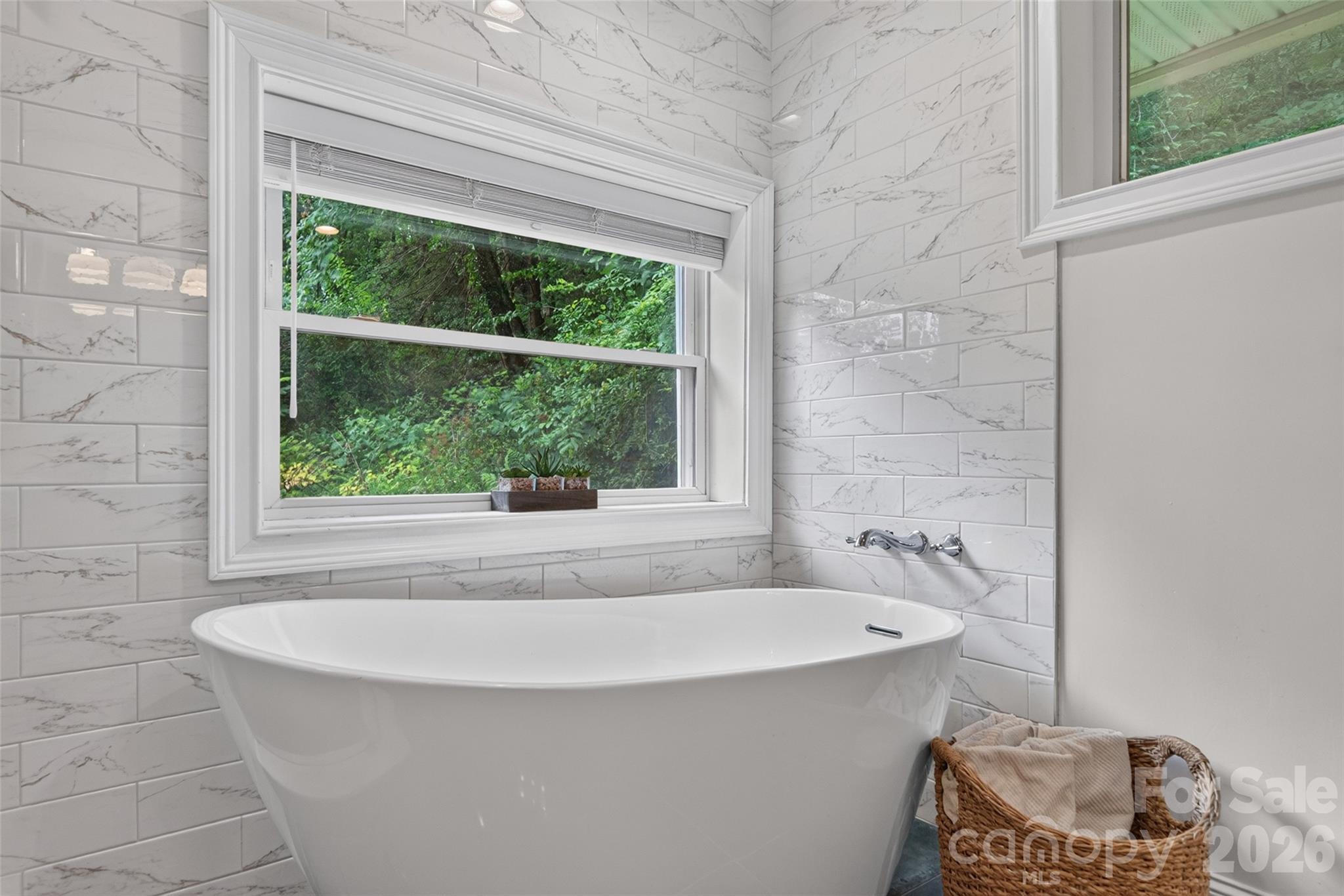 3882 New Leicester Highway Property Photo 32