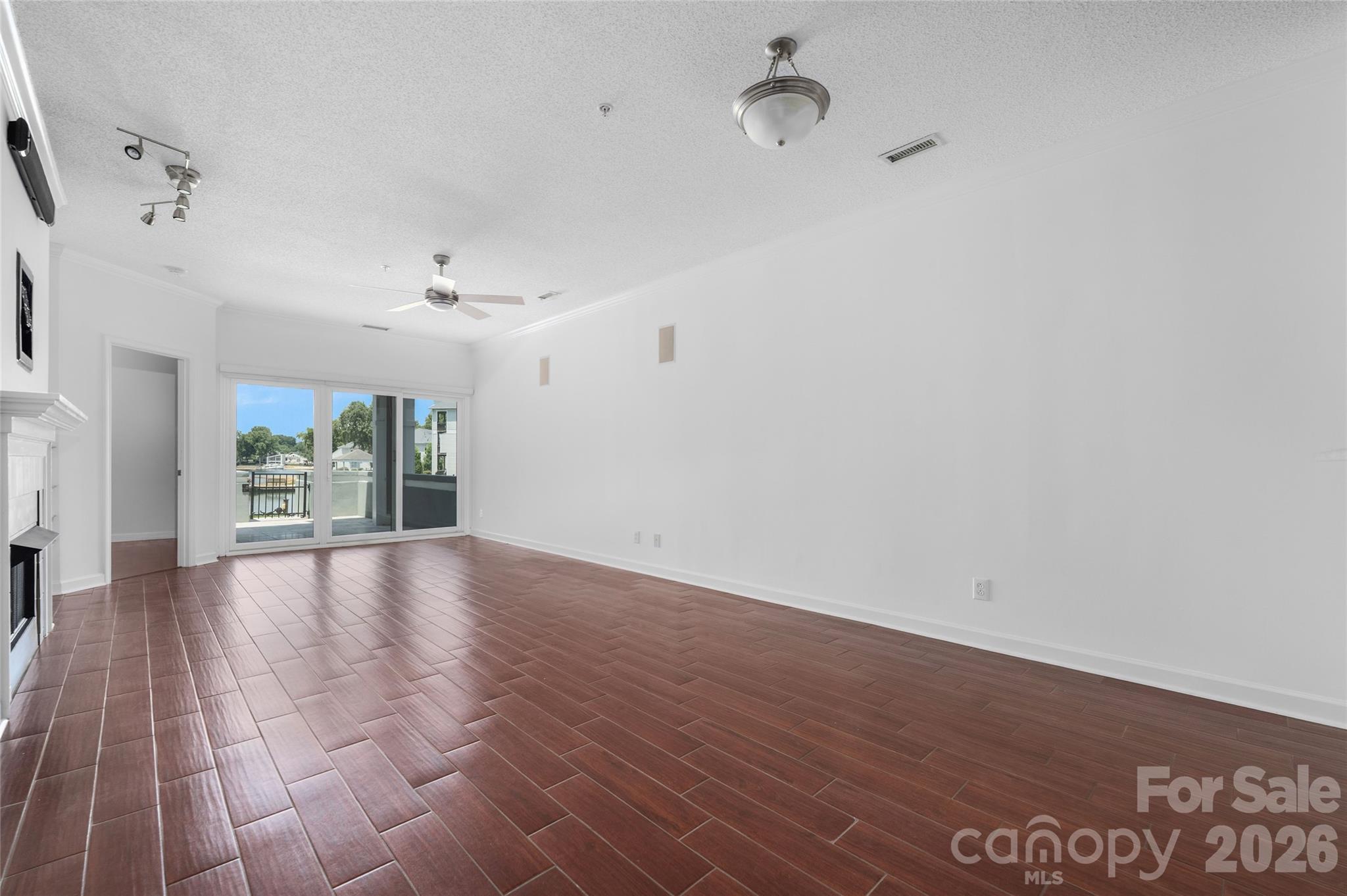 18840 Nautical Drive 64 Property Photo 10