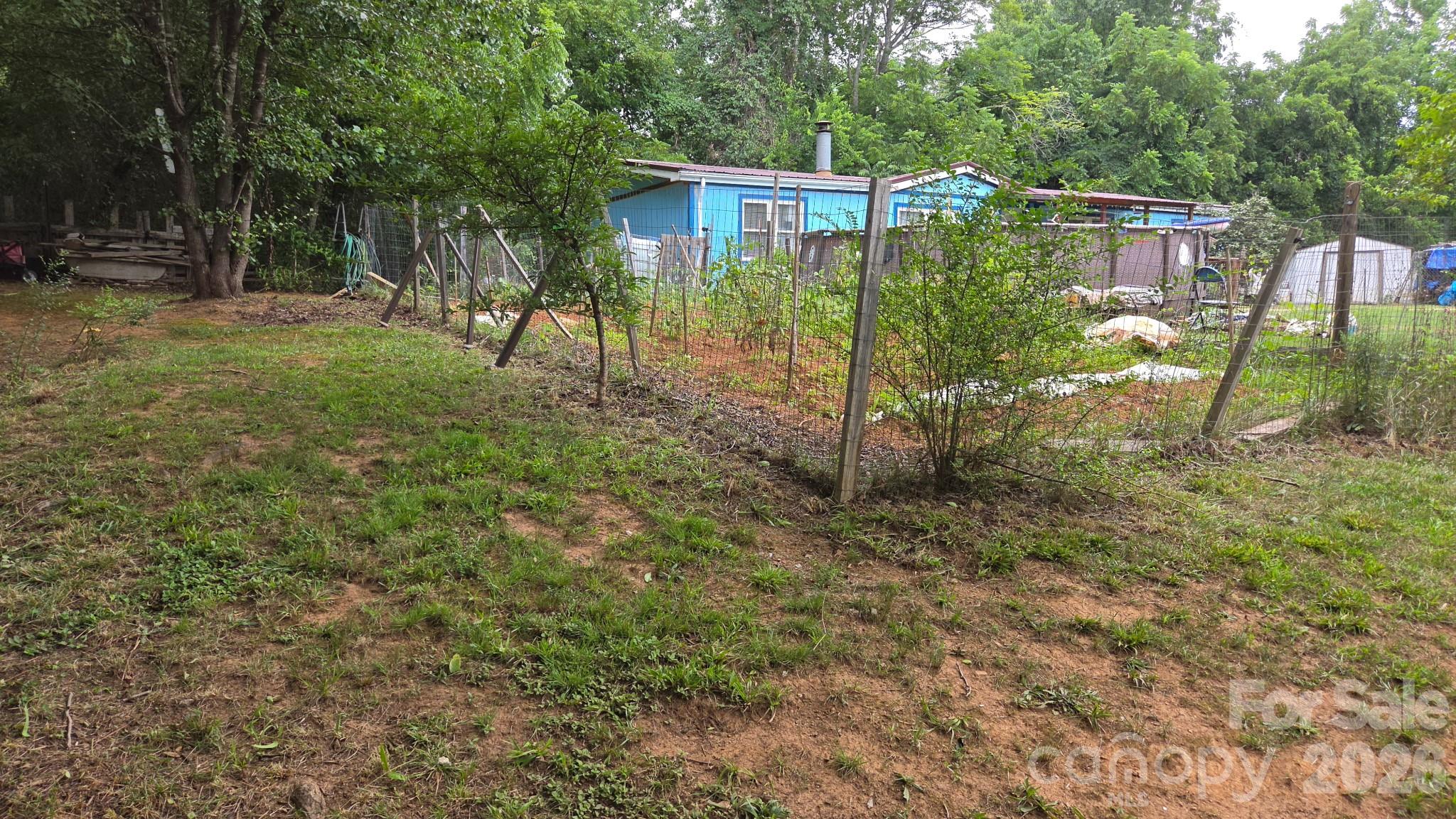 2283 Harbinson Lane 12 Property Photo 24