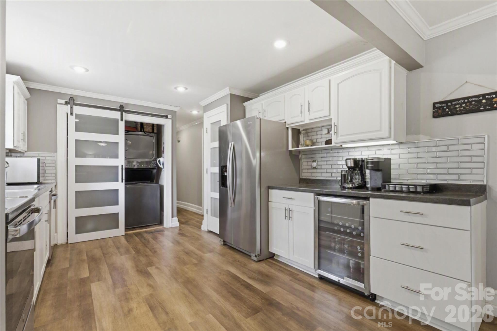 21013 Entrada Drive Property Photo 11