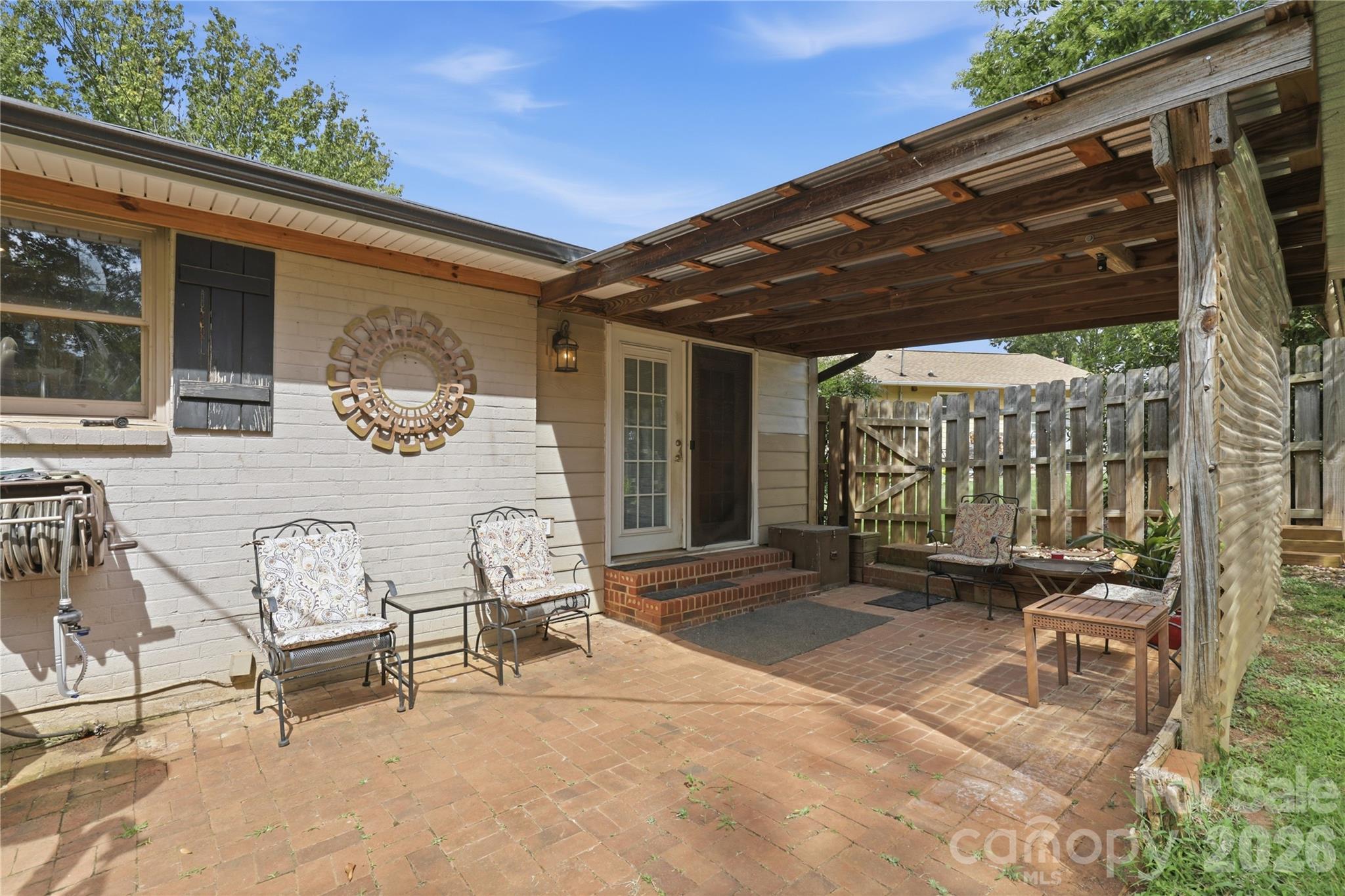 21013 Entrada Drive Property Photo 19