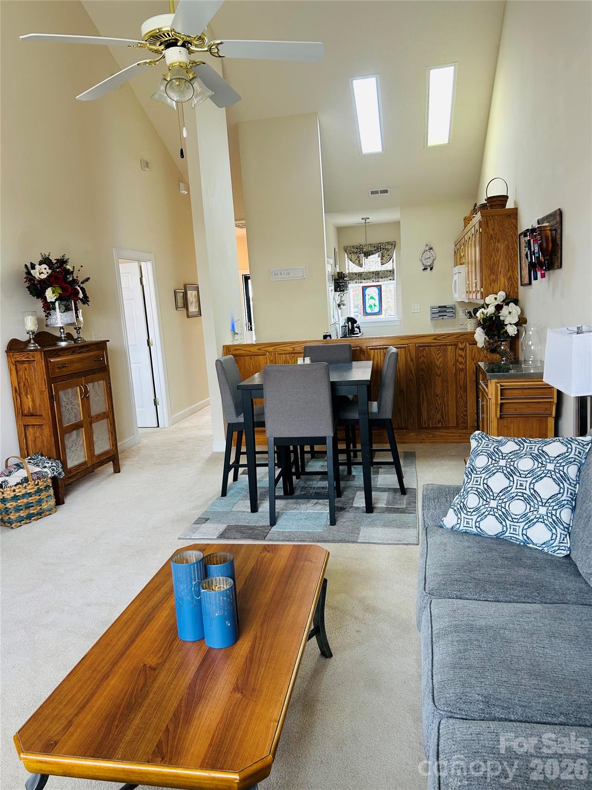 6277 Iris Court Property Photo 3