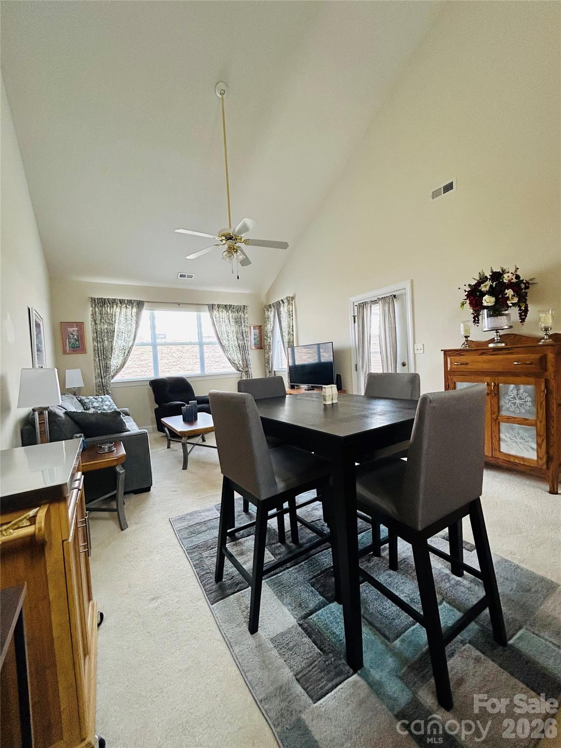 6277 Iris Court Property Photo 4