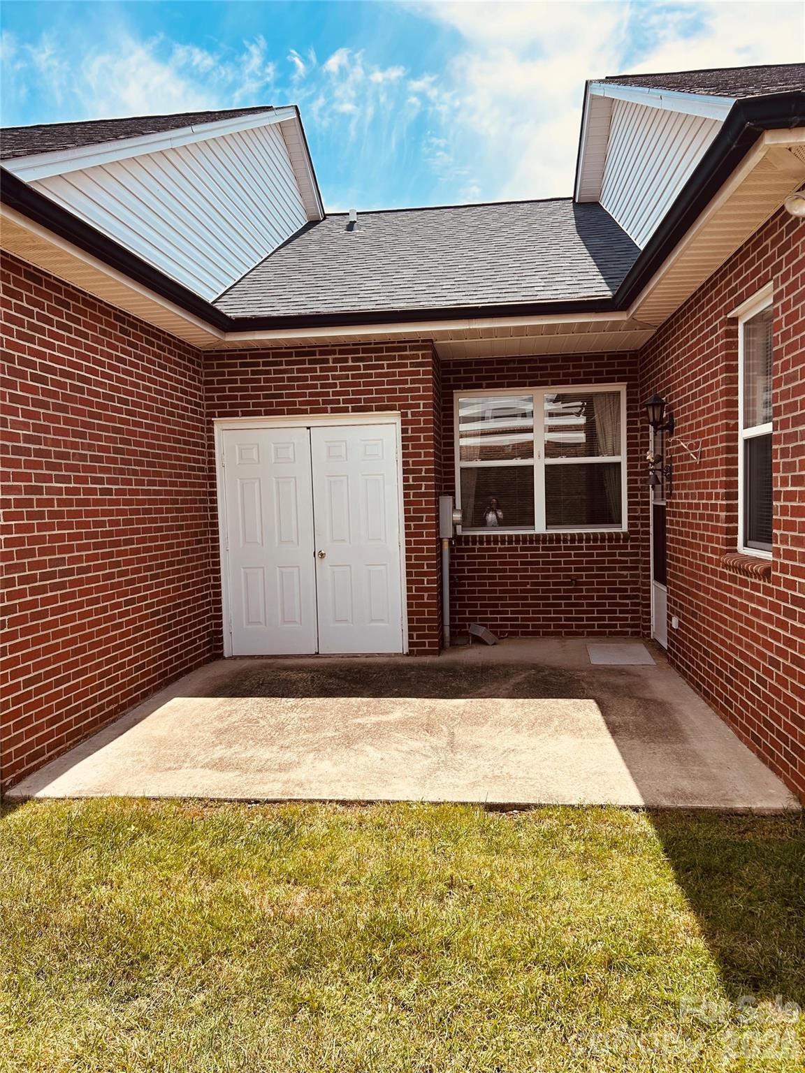 6277 Iris Court Property Photo 15