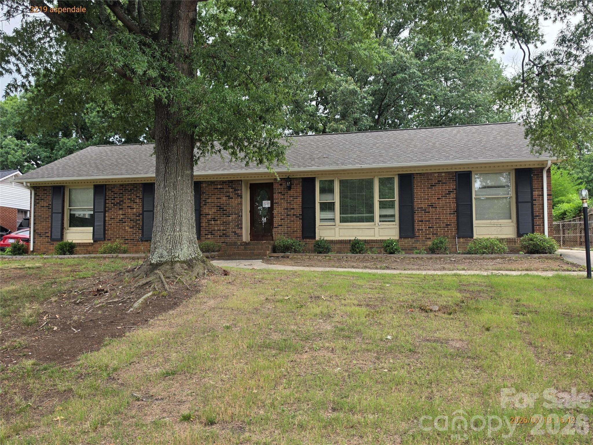 3219 Aspendale Lane Property Photo 1