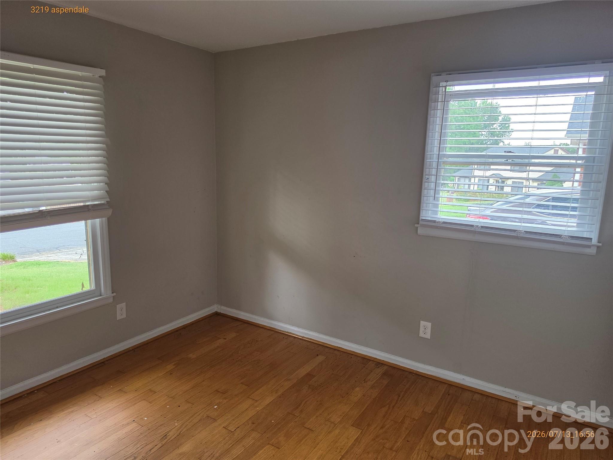 3219 Aspendale Lane Property Photo 6