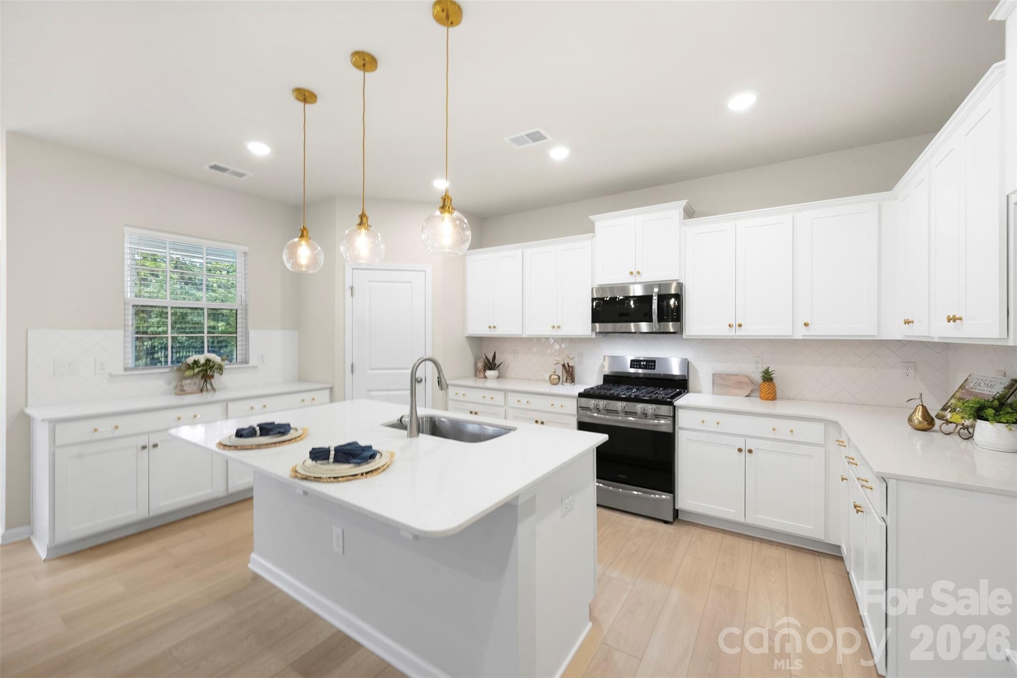 4044 Whipcord Drive Property Photo 10