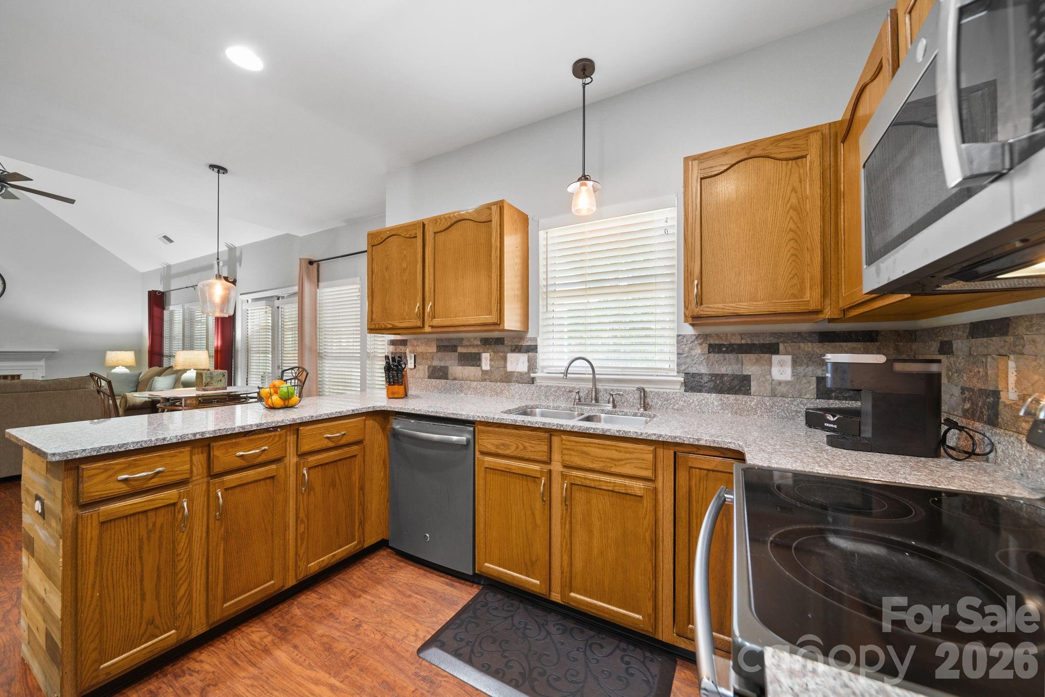 9136 Whittel Place Property Photo 10