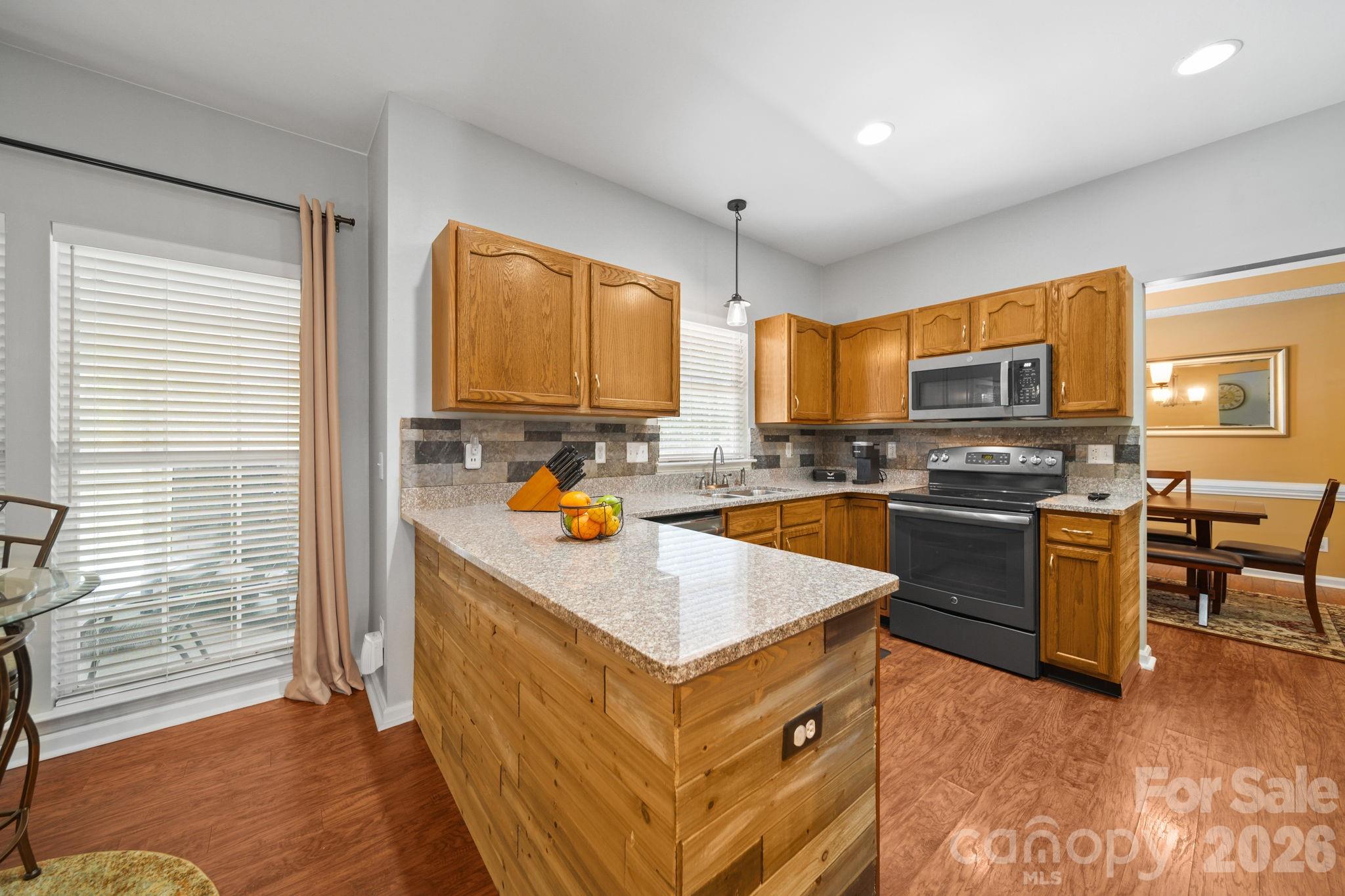 9136 Whittel Place Property Photo 11