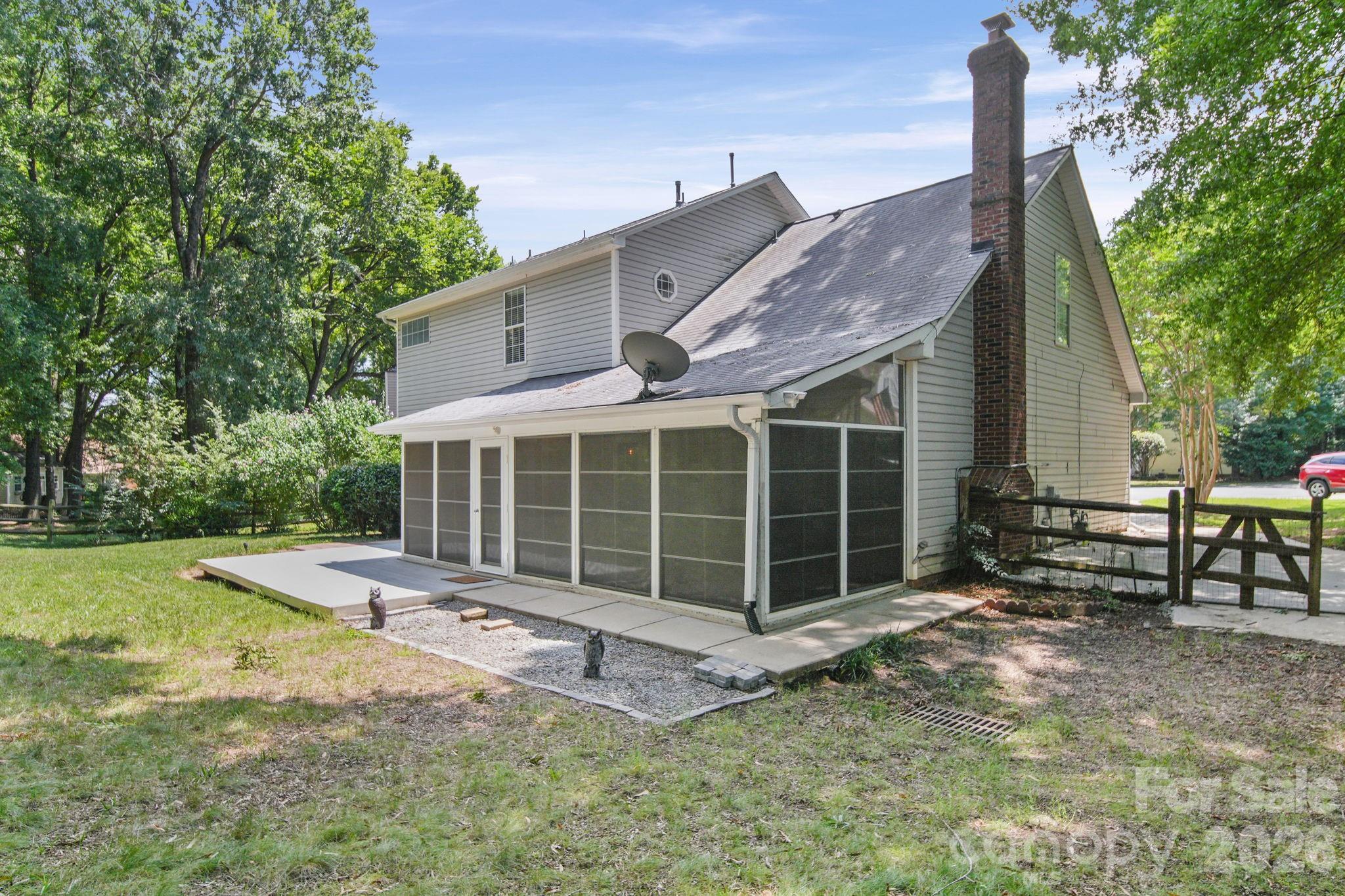9136 Whittel Place Property Photo 32