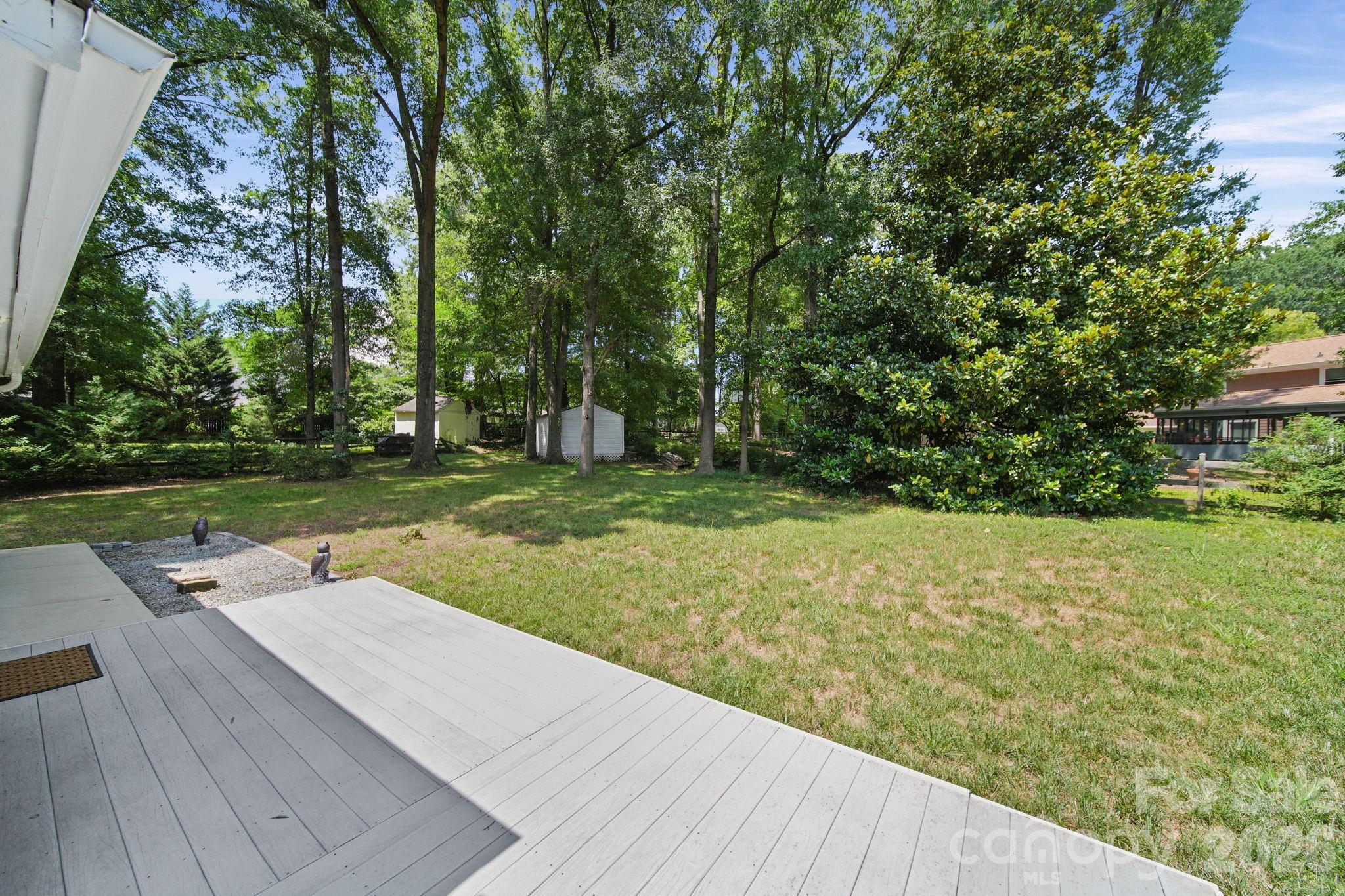 9136 Whittel Place Property Photo 34