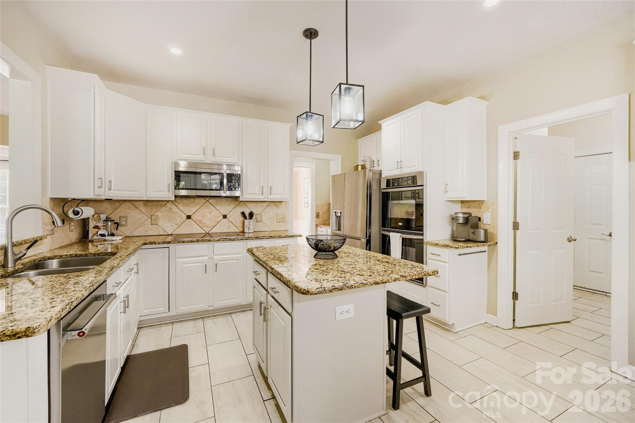 10701 Pomerane Place Property Photo 13