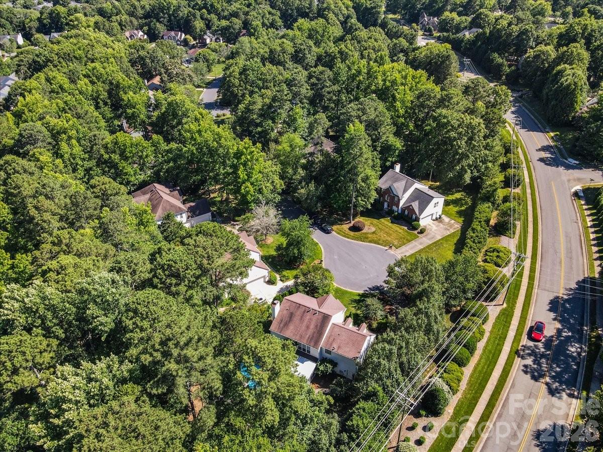 10701 Pomerane Place Property Photo 39