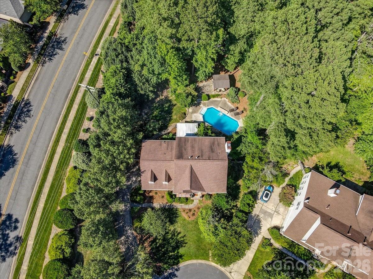 10701 Pomerane Place Property Photo 40