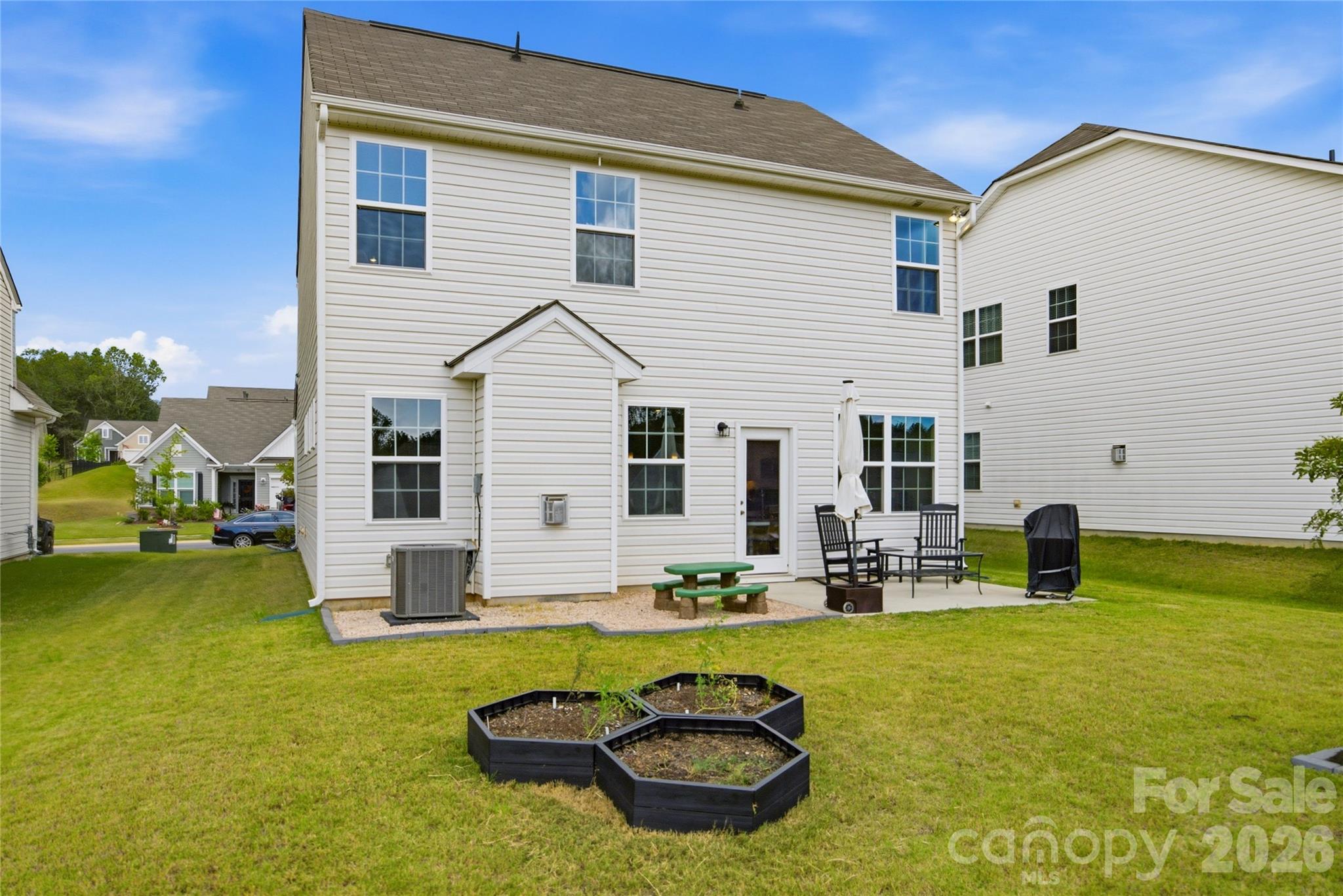 4525 Clifton Mill Lane Property Photo 2