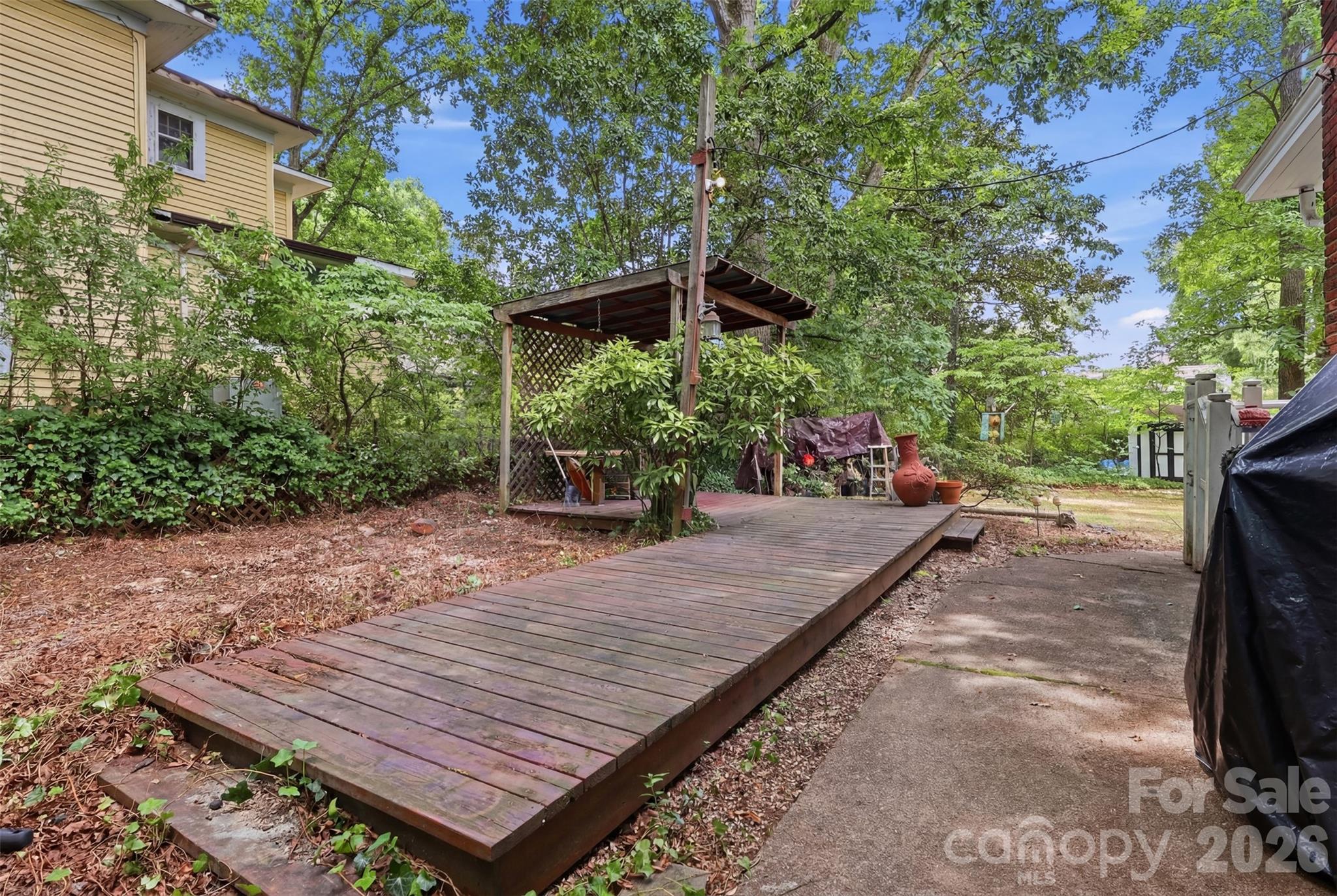 629 Mitchell Avenue Property Photo 37
