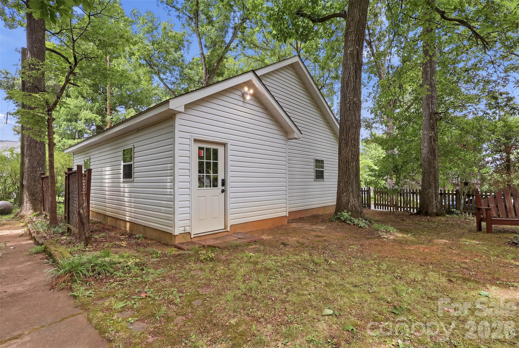 629 Mitchell Avenue Property Photo 39