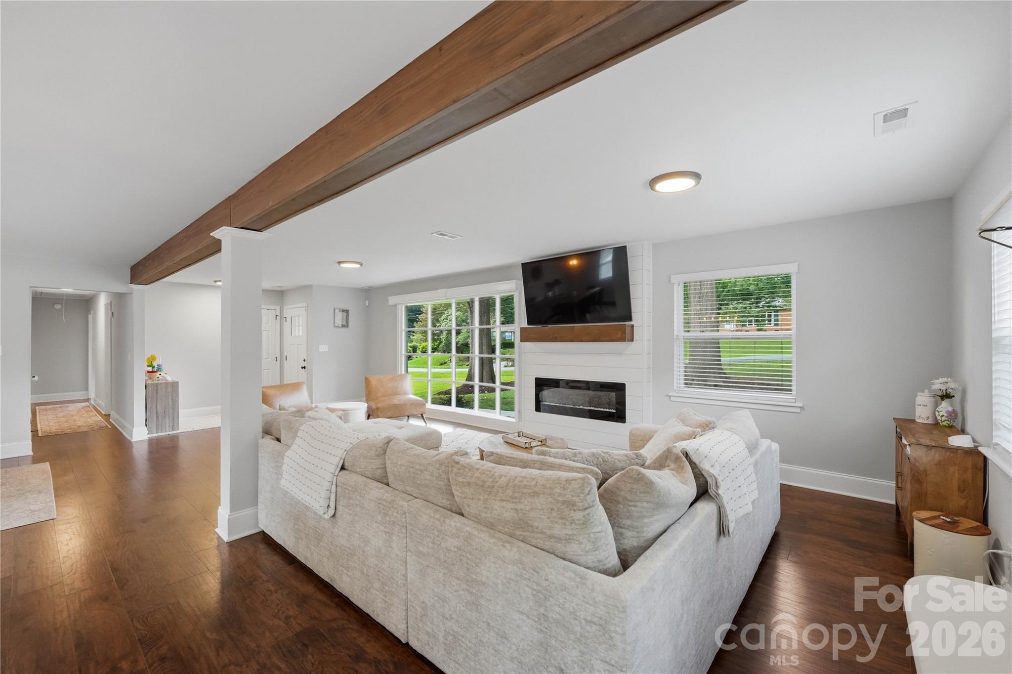 1301 Manchester Lane Property Photo 13