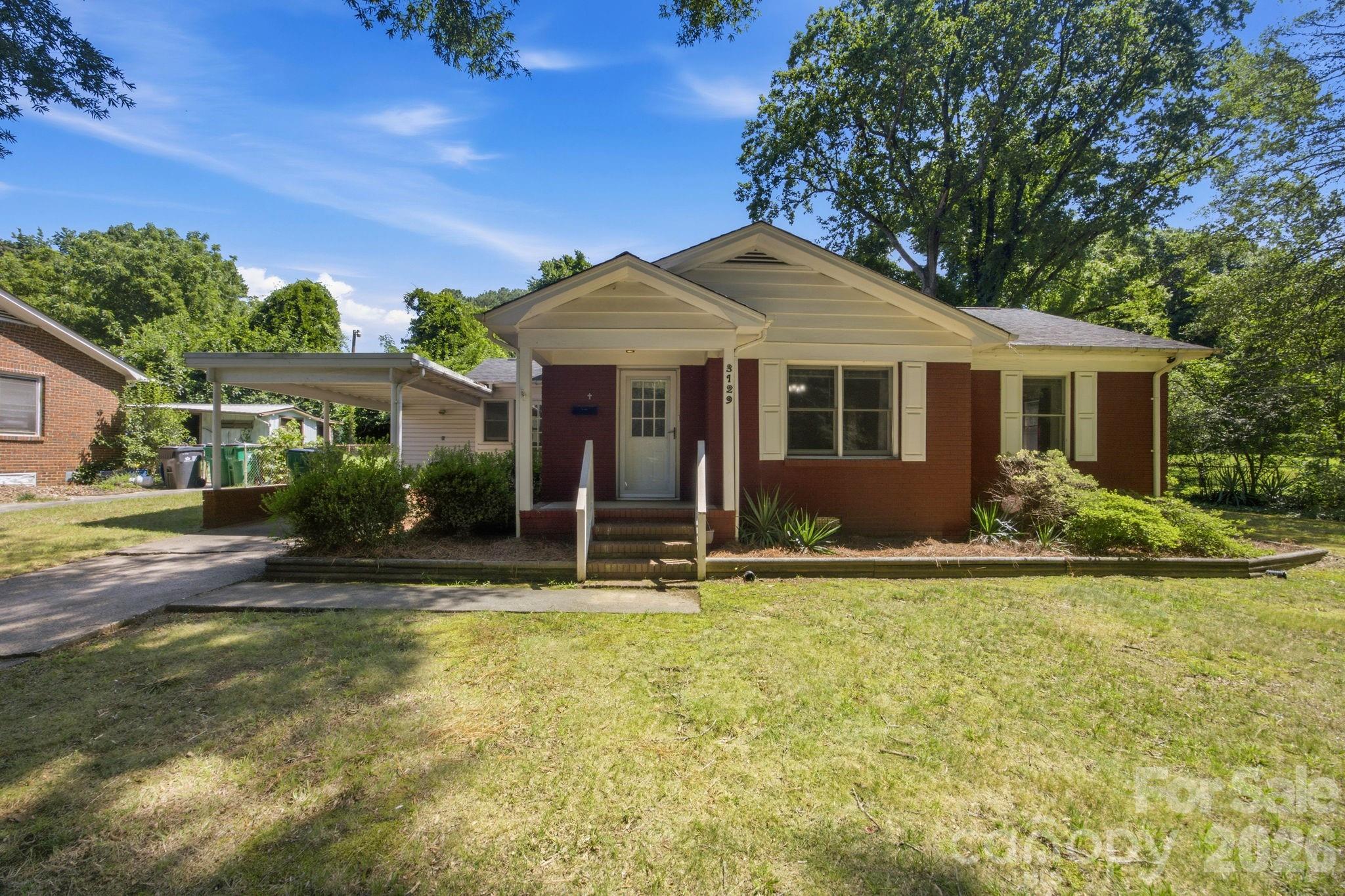 3129 Iredell Drive Property Photo 1