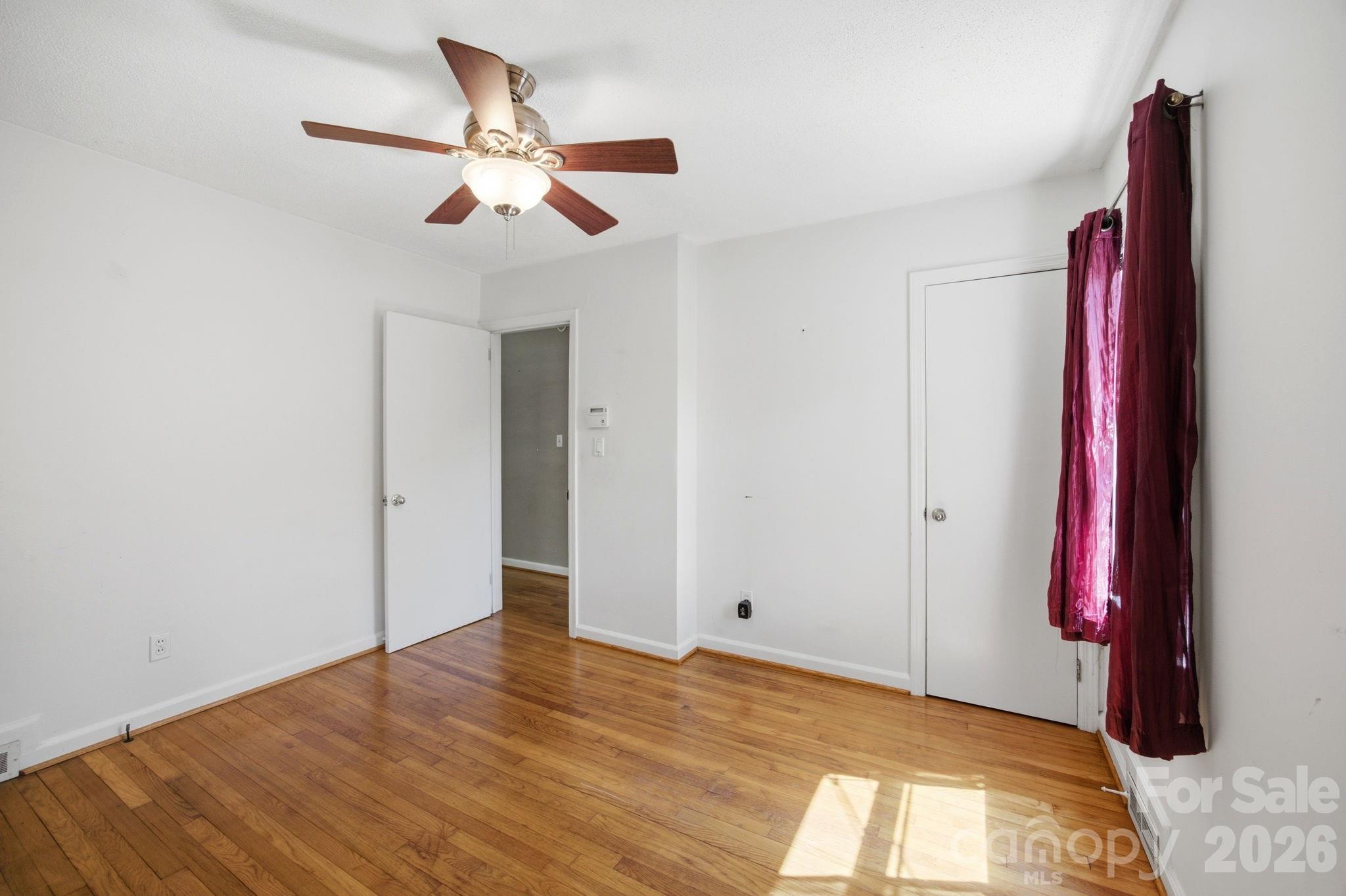 3129 Iredell Drive Property Photo 16