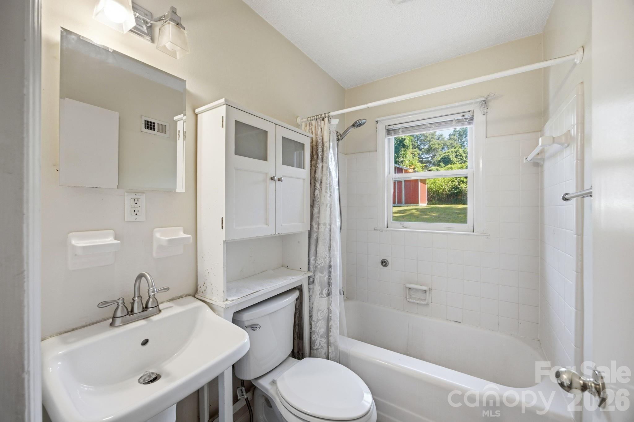 3129 Iredell Drive Property Photo 20