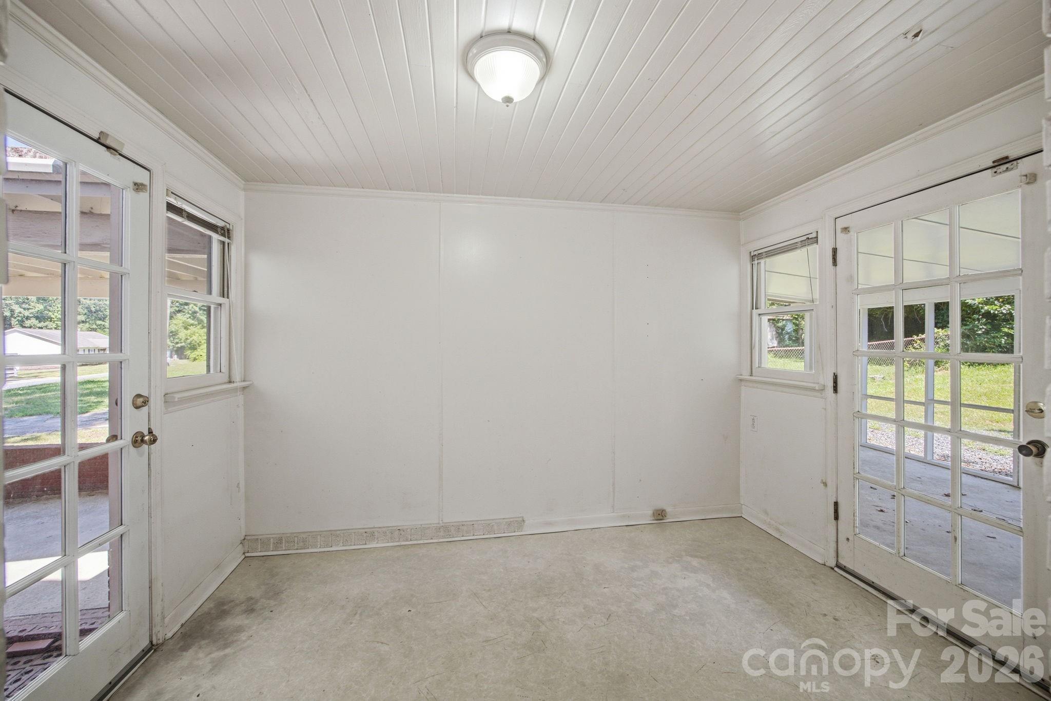 3129 Iredell Drive Property Photo 24