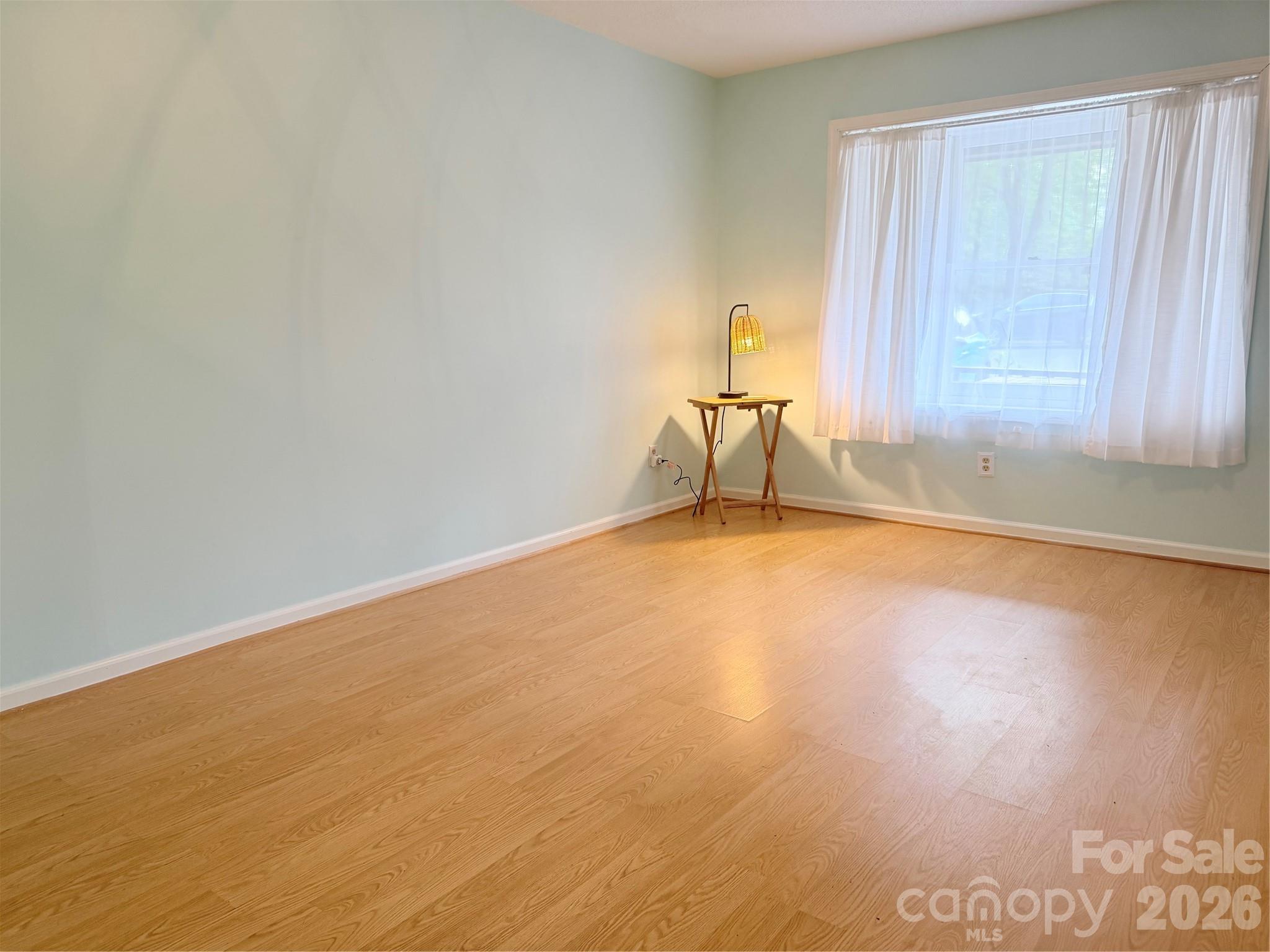 381 James Court 11 Property Photo 7