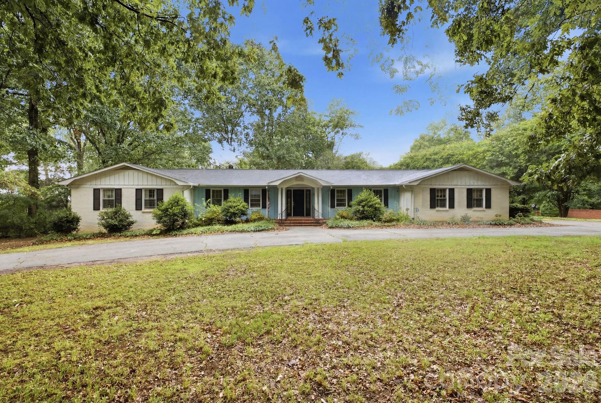 108 Augusta Drive Property Photo 2