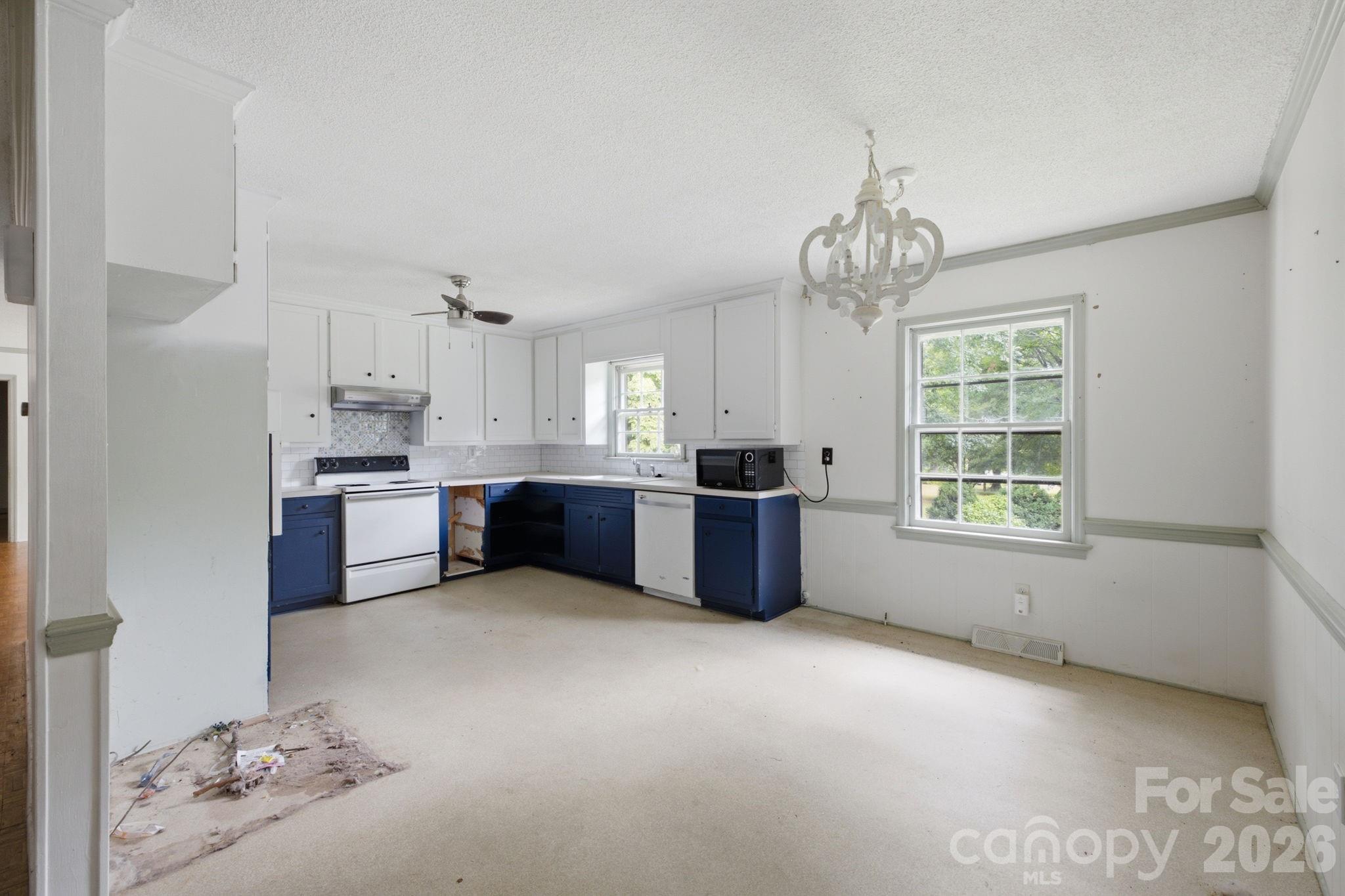 108 Augusta Drive Property Photo 8