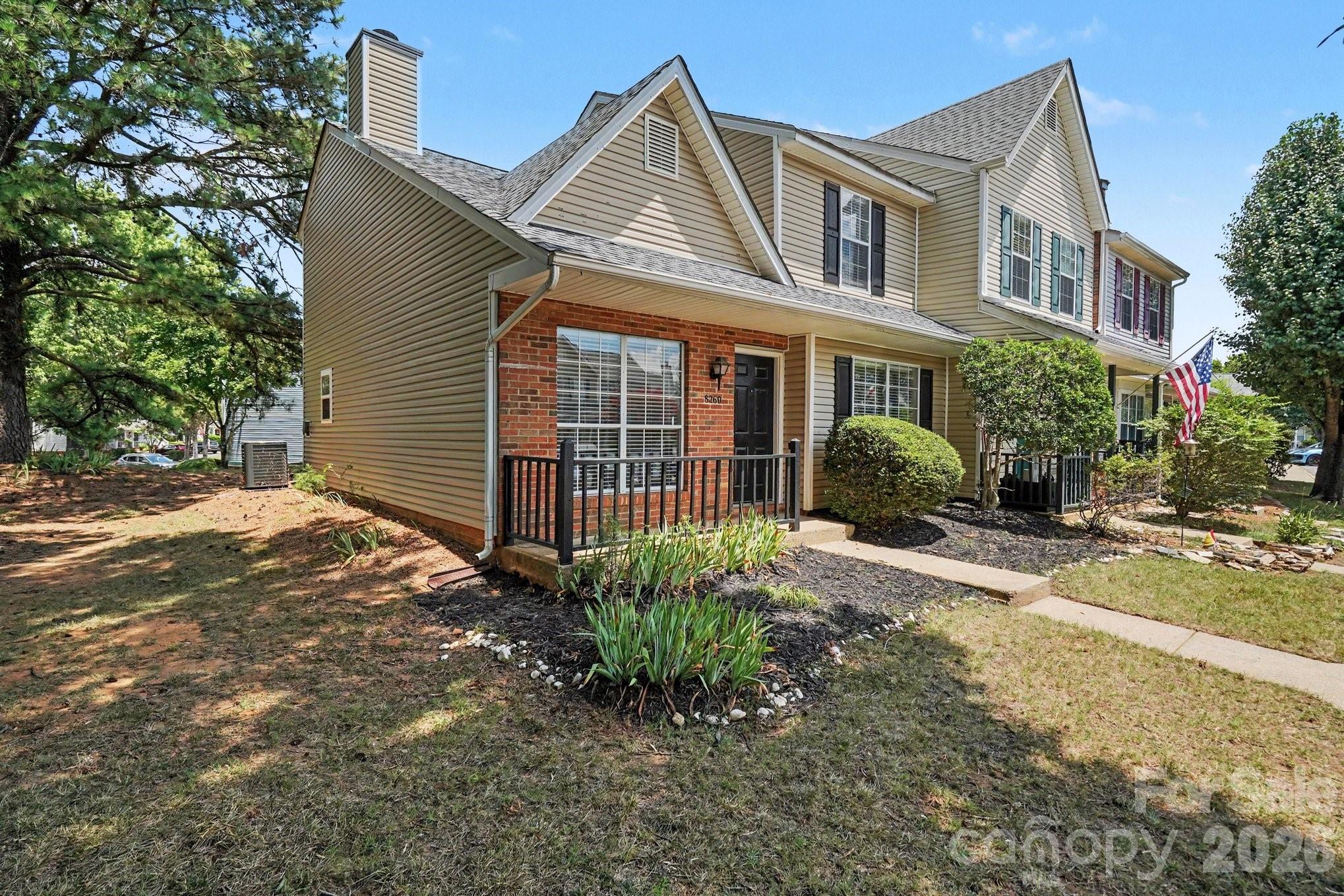 8260 Golf Ridge Drive Property Photo 2