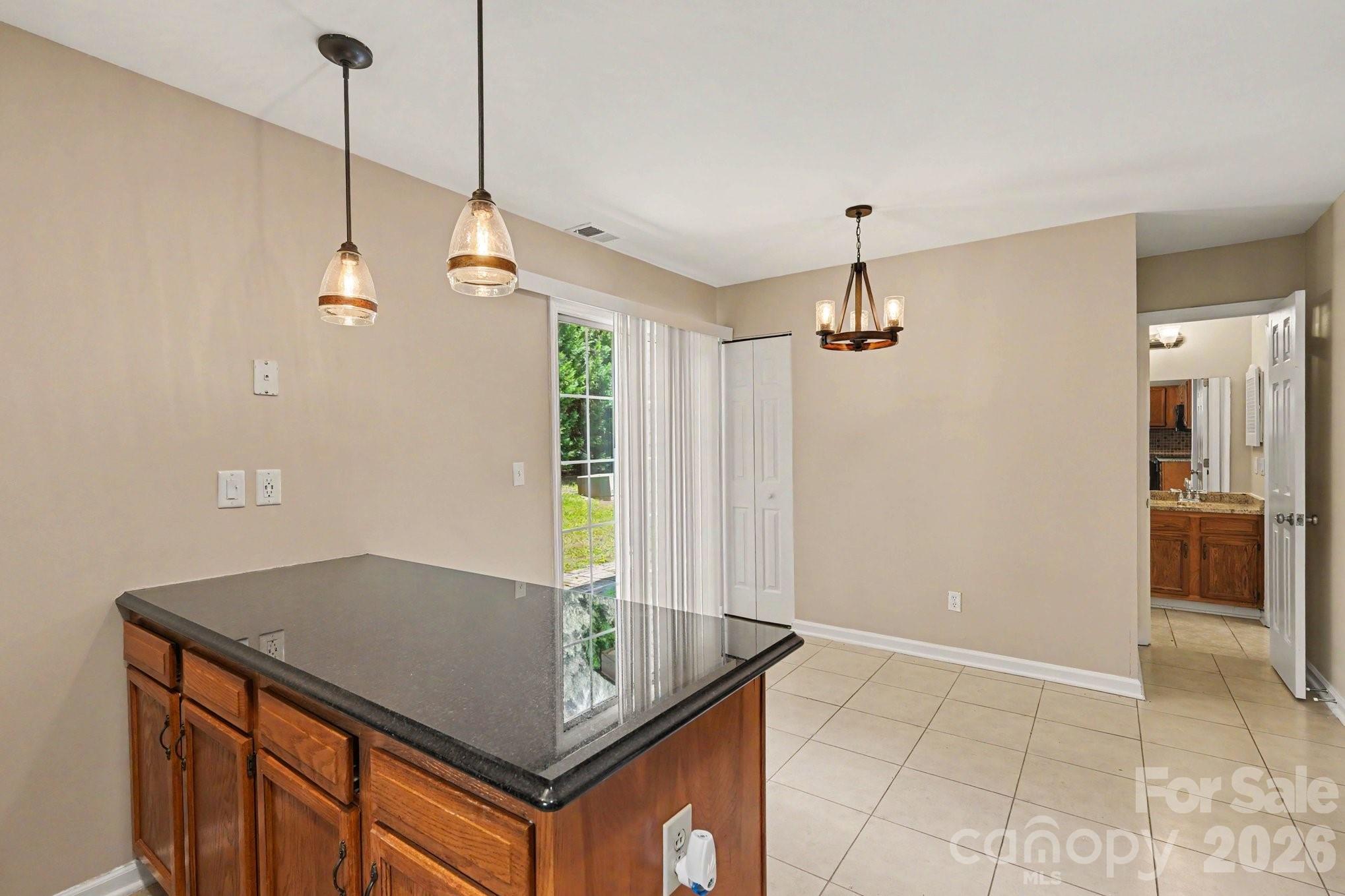 8260 Golf Ridge Drive Property Photo 5