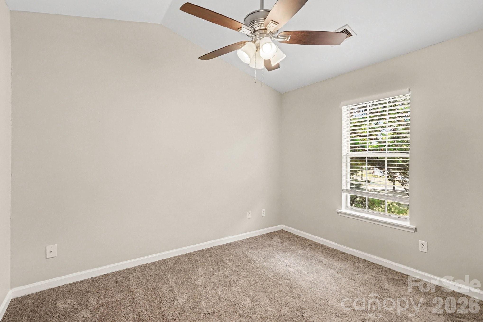 8260 Golf Ridge Drive Property Photo 7