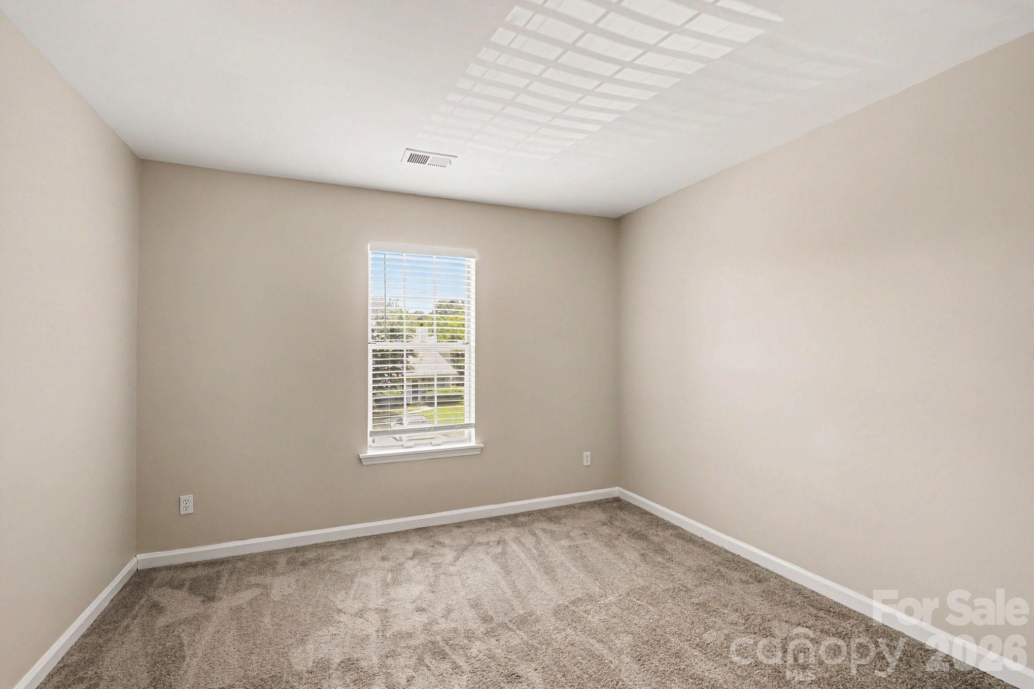 8260 Golf Ridge Drive Property Photo 9