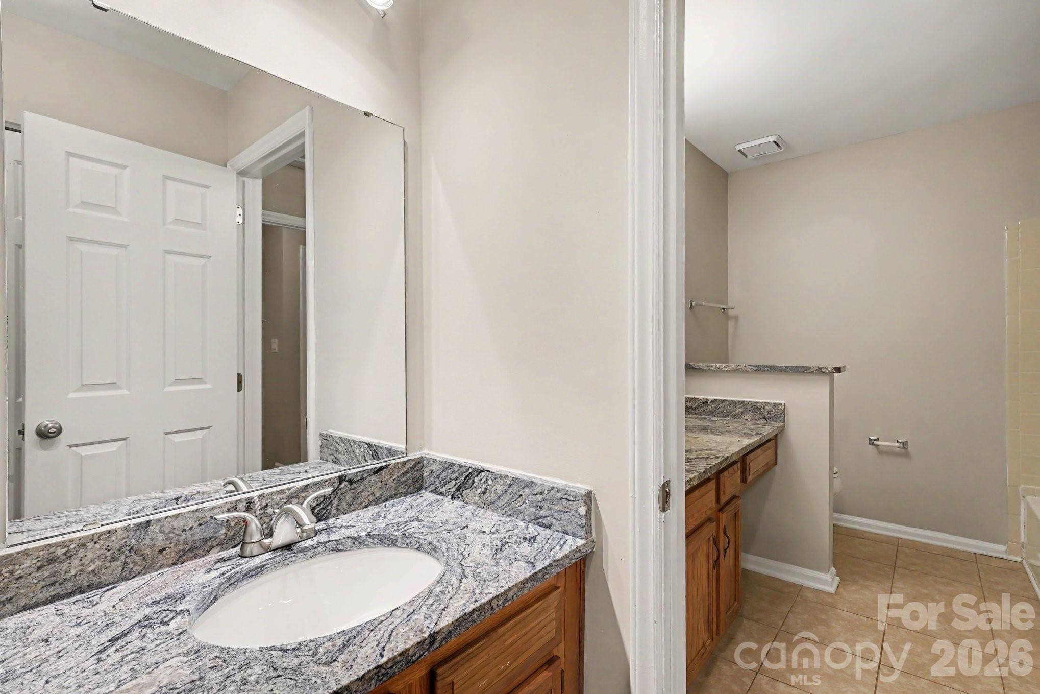 8260 Golf Ridge Drive Property Photo 12