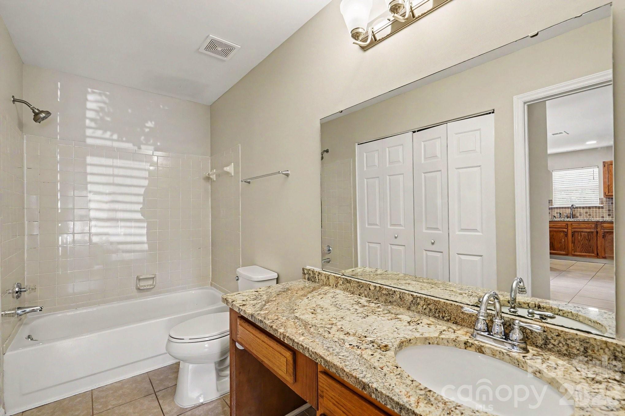 8260 Golf Ridge Drive Property Photo 13