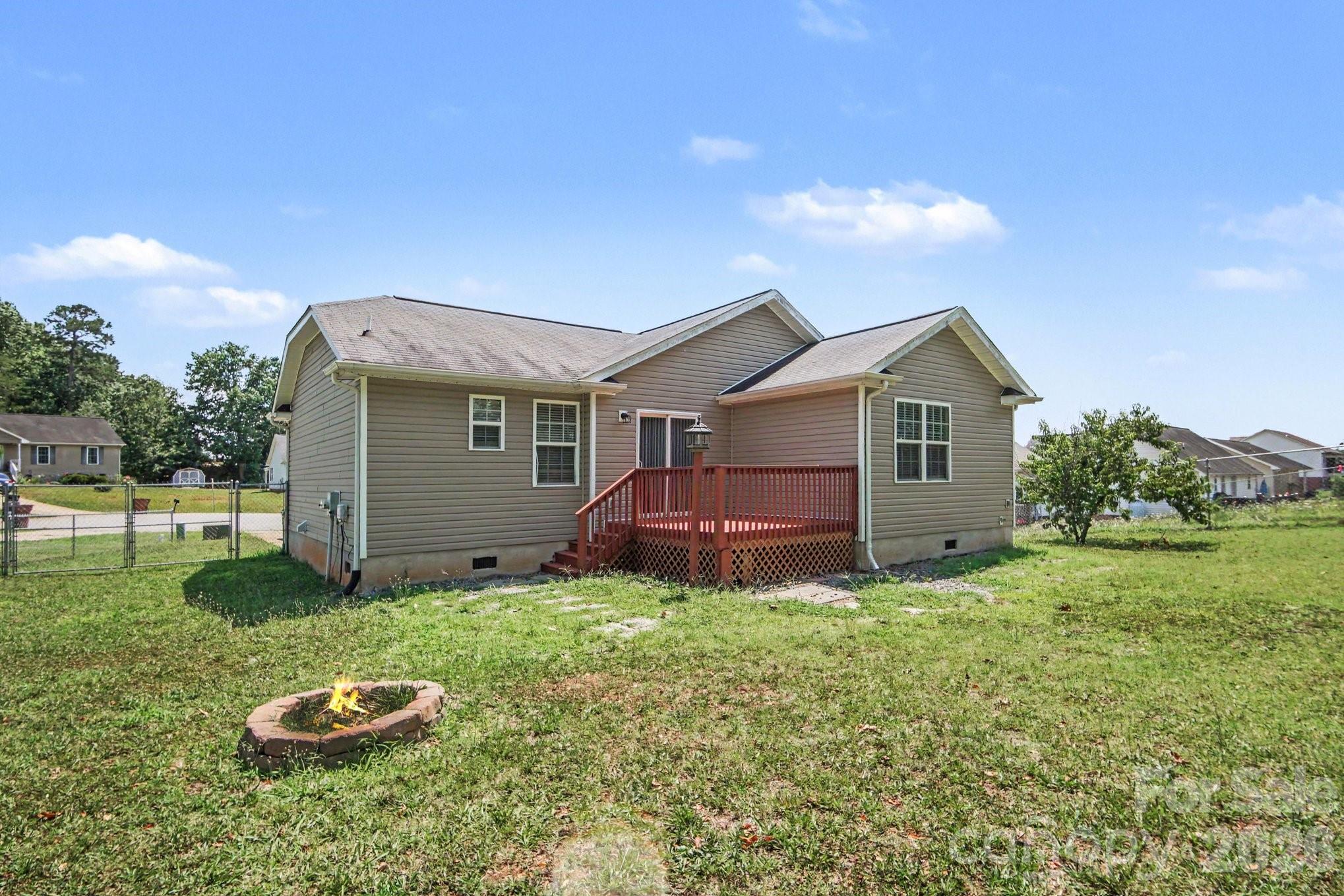 257 Periwinkle Street Property Photo 17