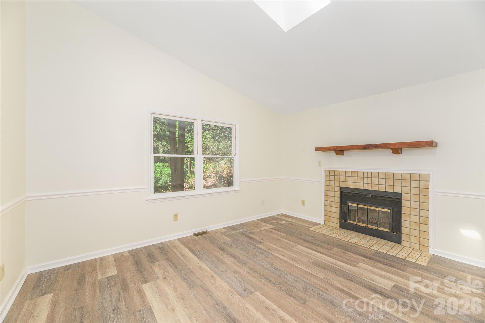 101 Fenner Avenue Property Photo 4