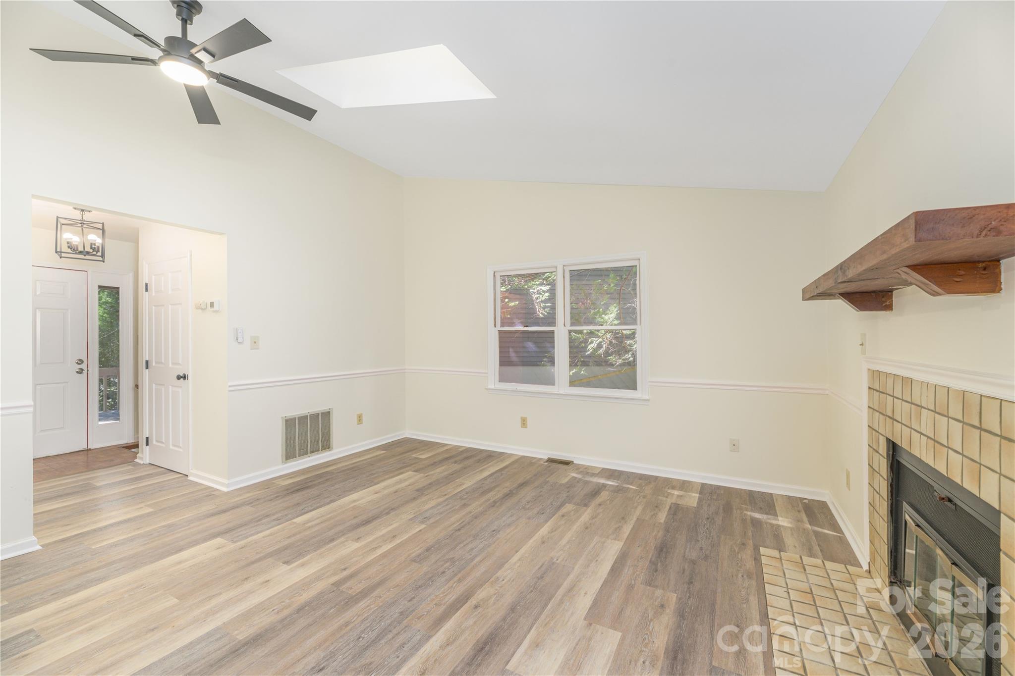 101 Fenner Avenue Property Photo 6