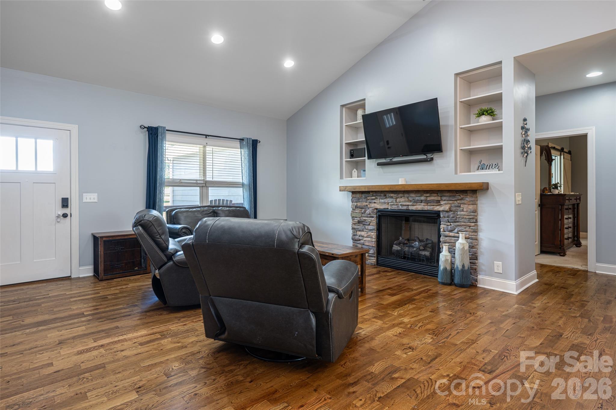 4398 Belmont Drive Property Photo 5