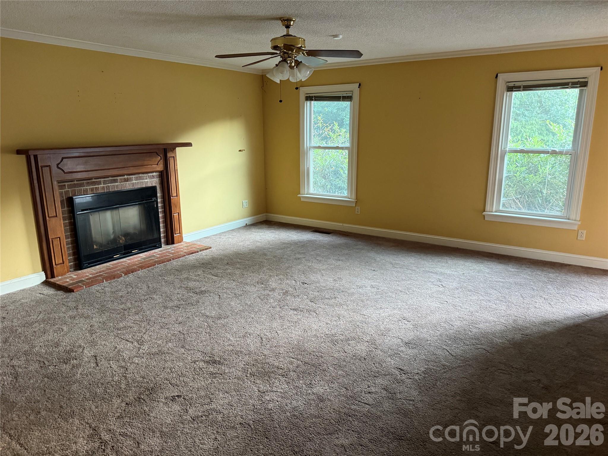 2960 8th Street Court Property Photo 3