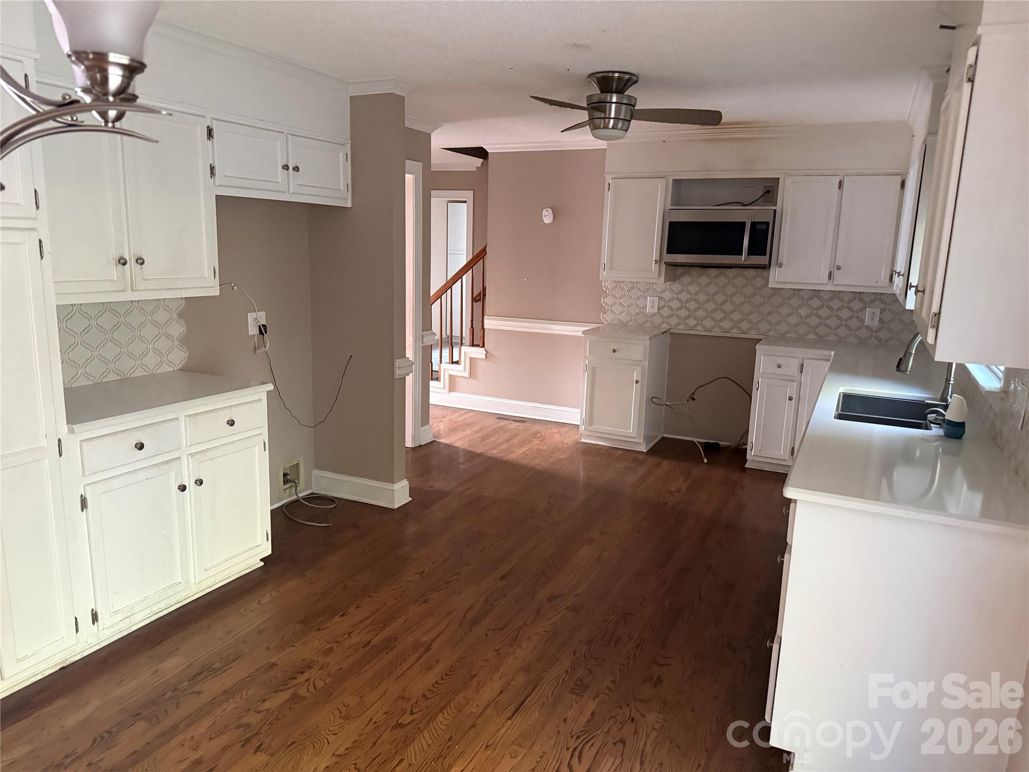 2960 8th Street Court Property Photo 5